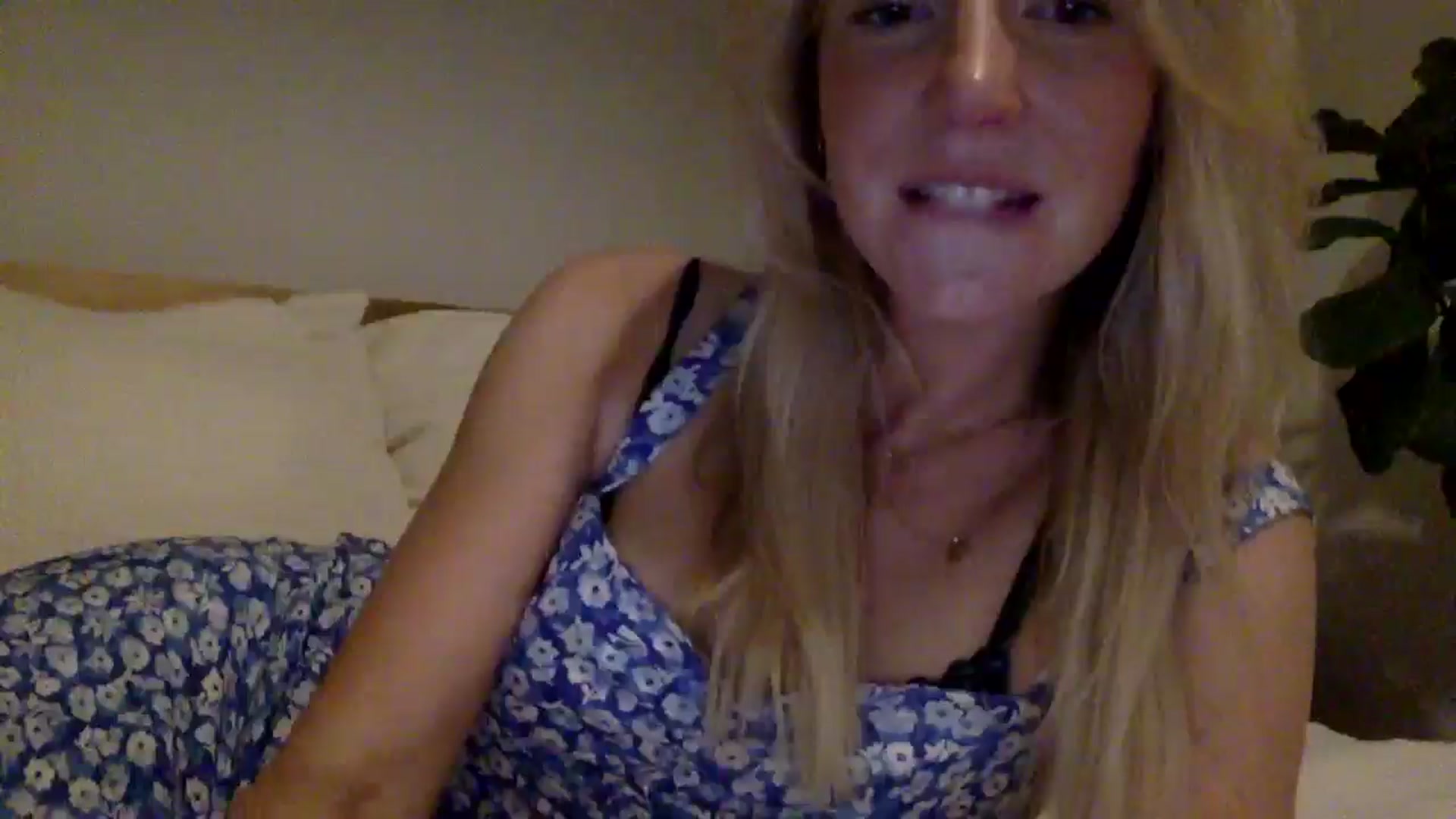 Shelzstar video thumbnail
