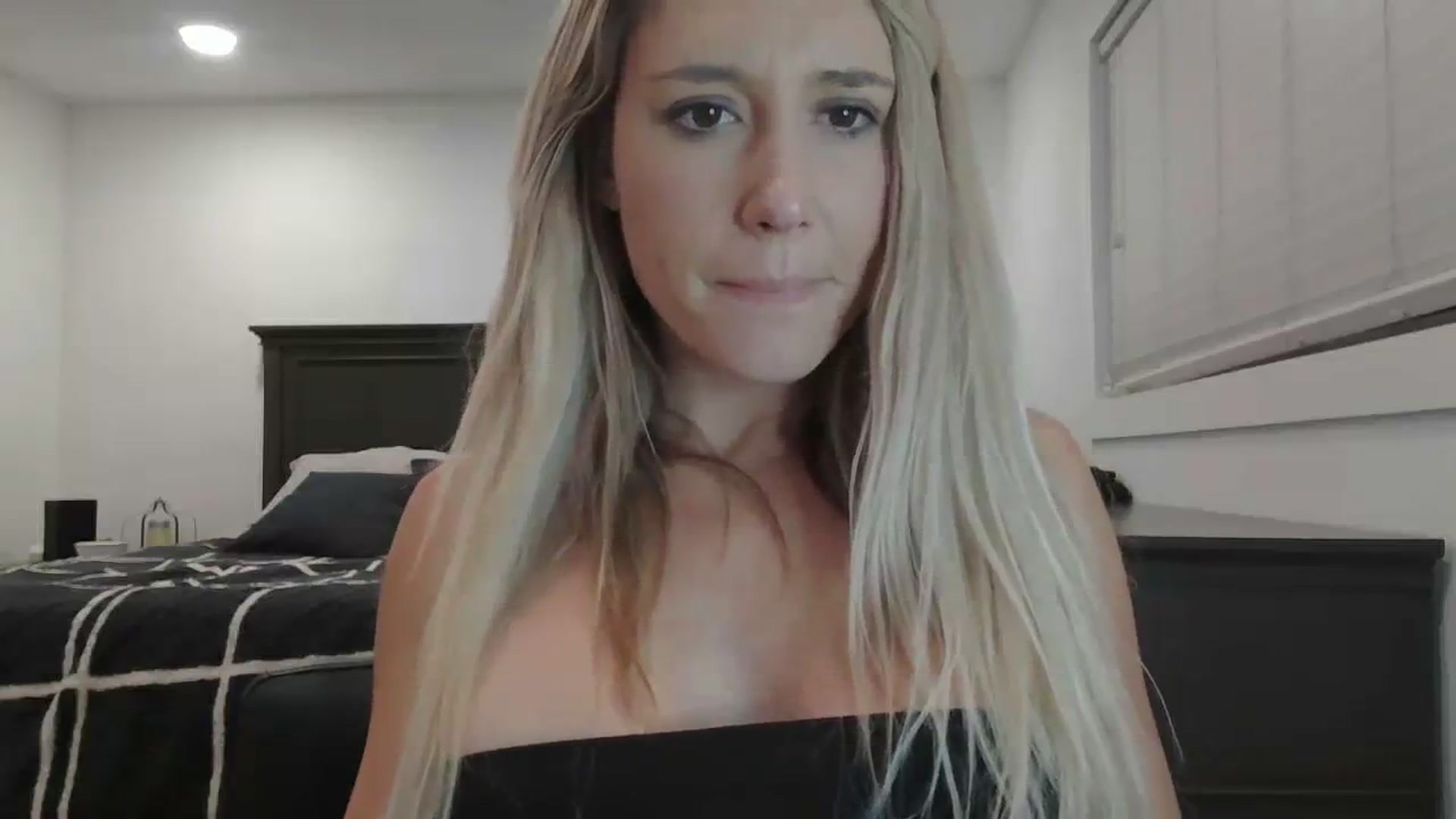 blondmilf92 video thumbnail