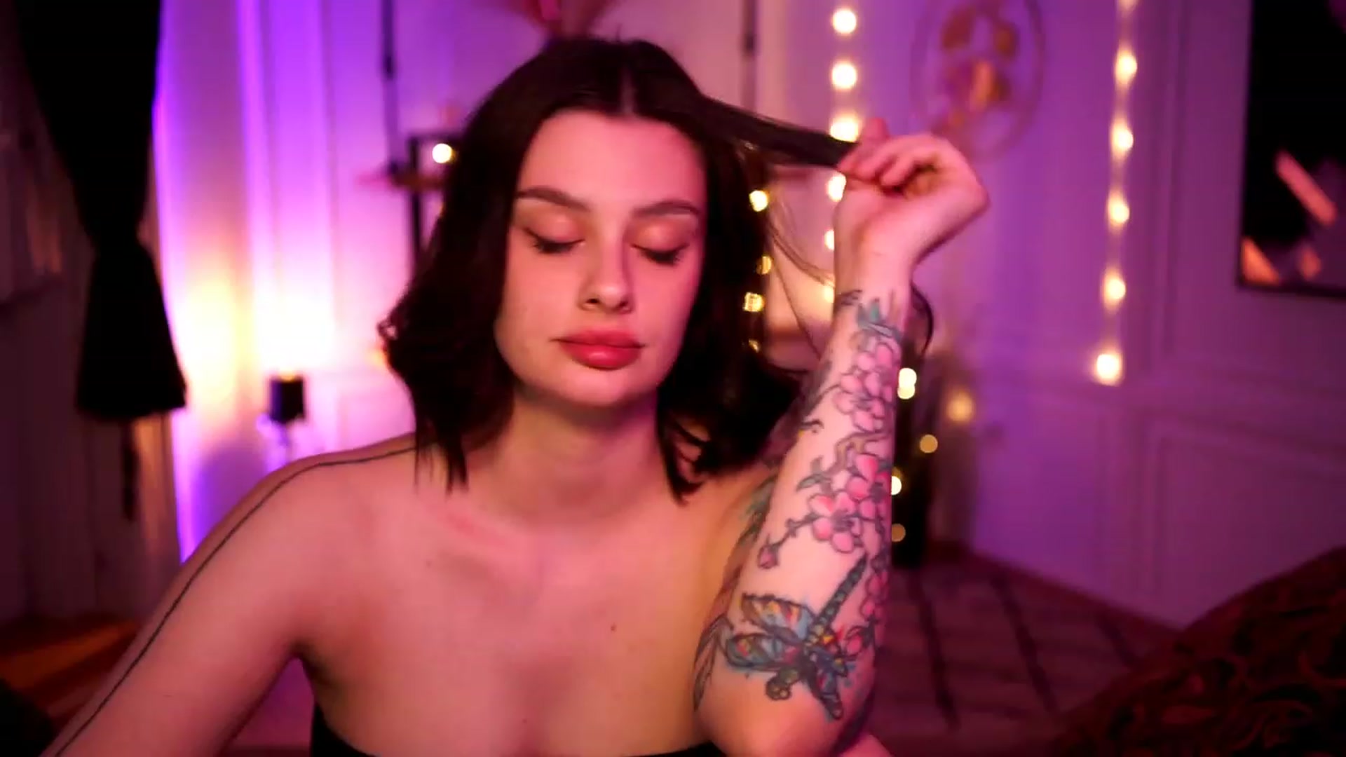 lucynutty video thumbnail