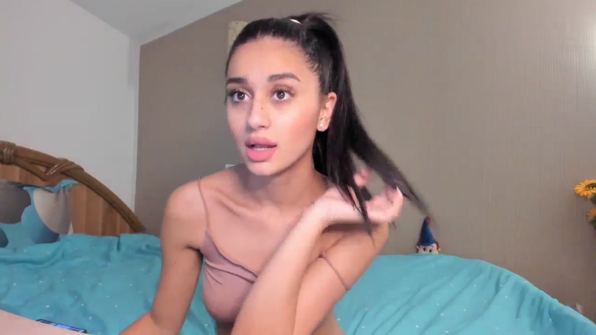 SweetKellsey video thumbnail