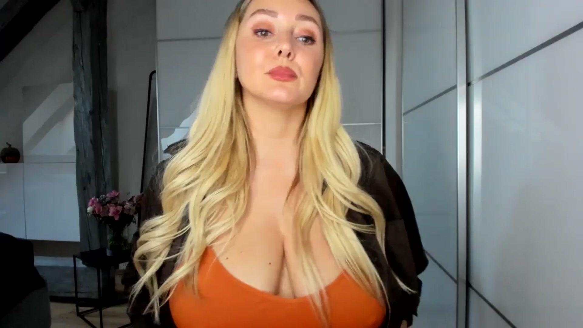 Mi_Ha video thumbnail