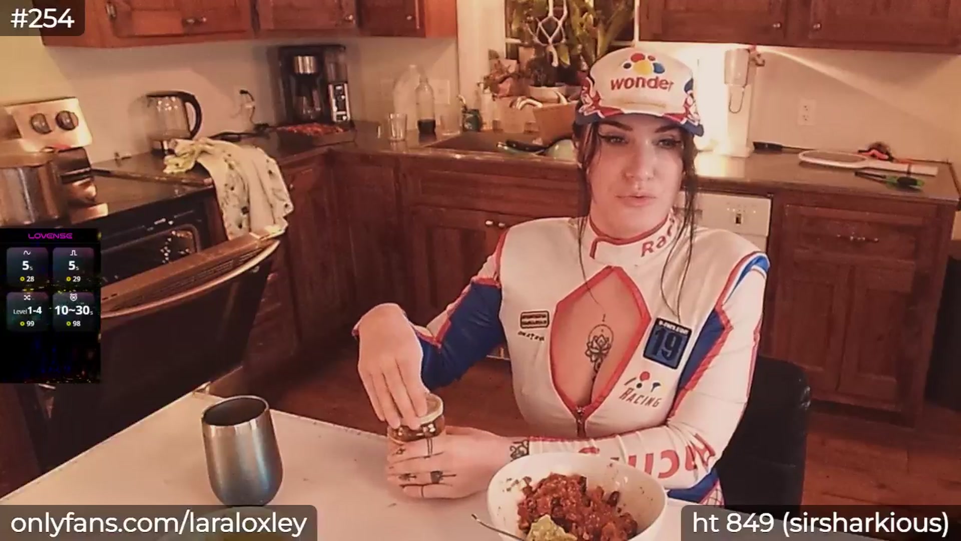 LaraLoxley video thumbnail