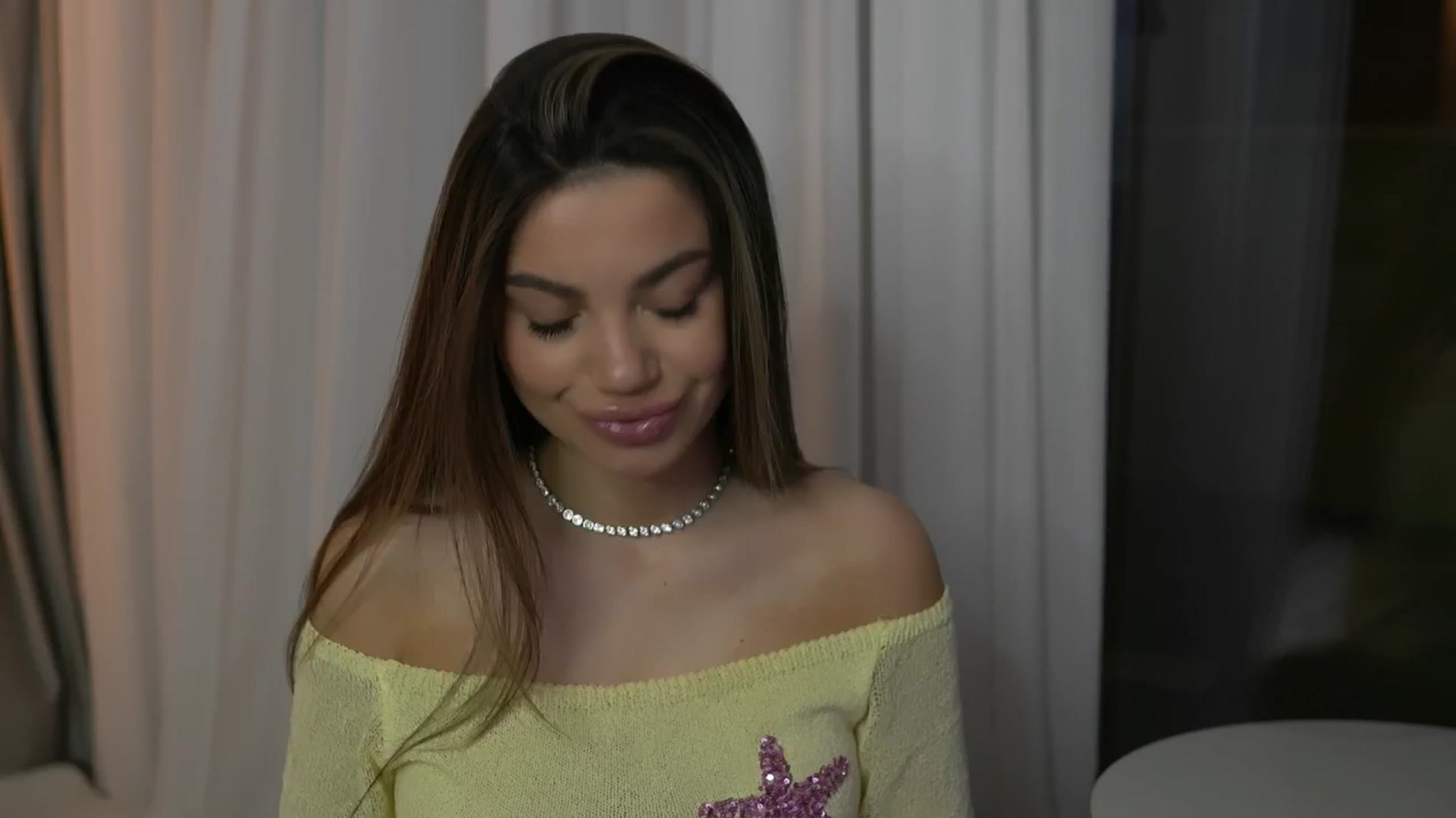 EsmeLuv video thumbnail