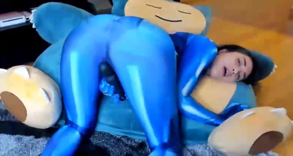 DelightfulHug video thumbnail
