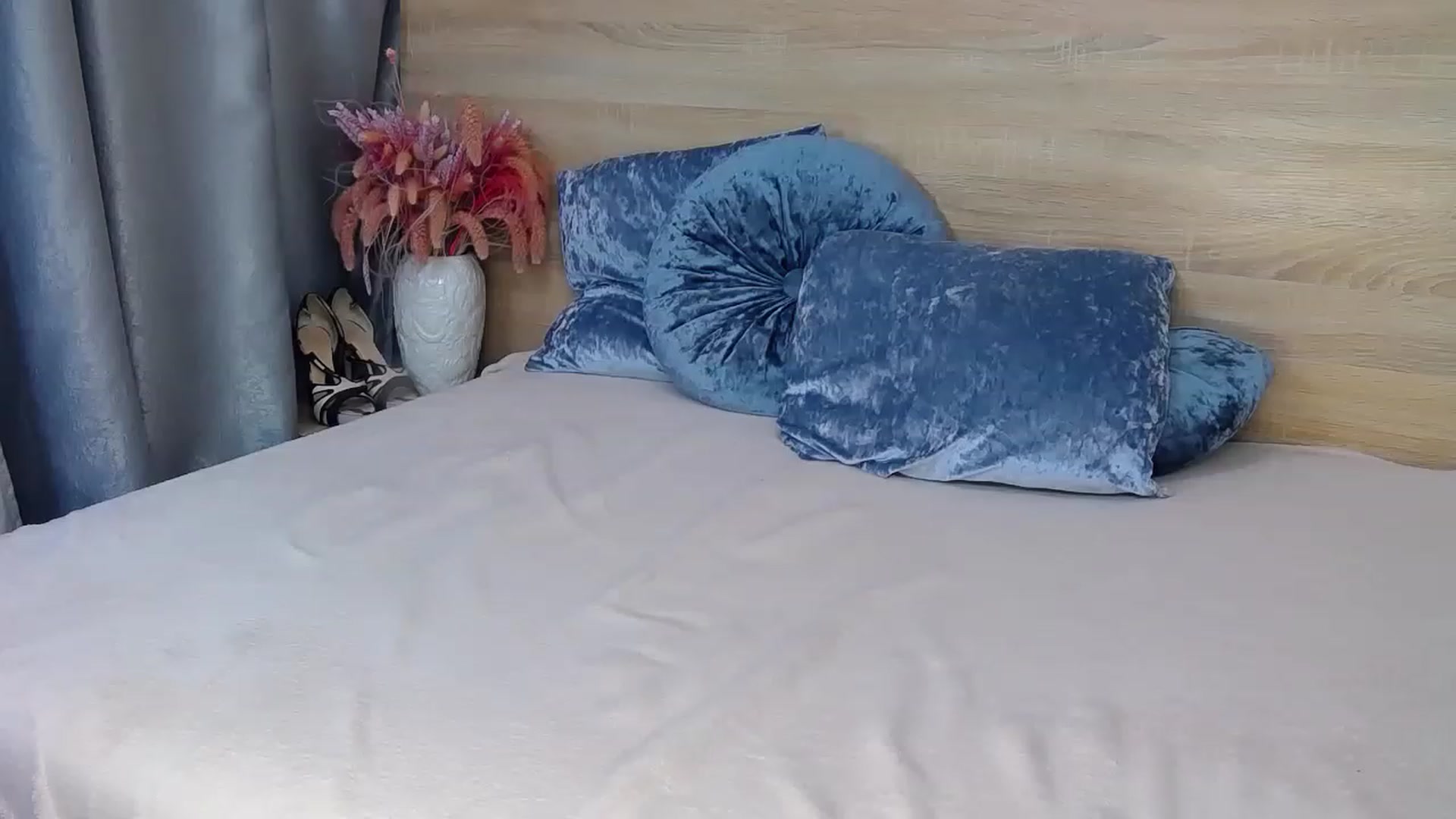 Floured video thumbnail