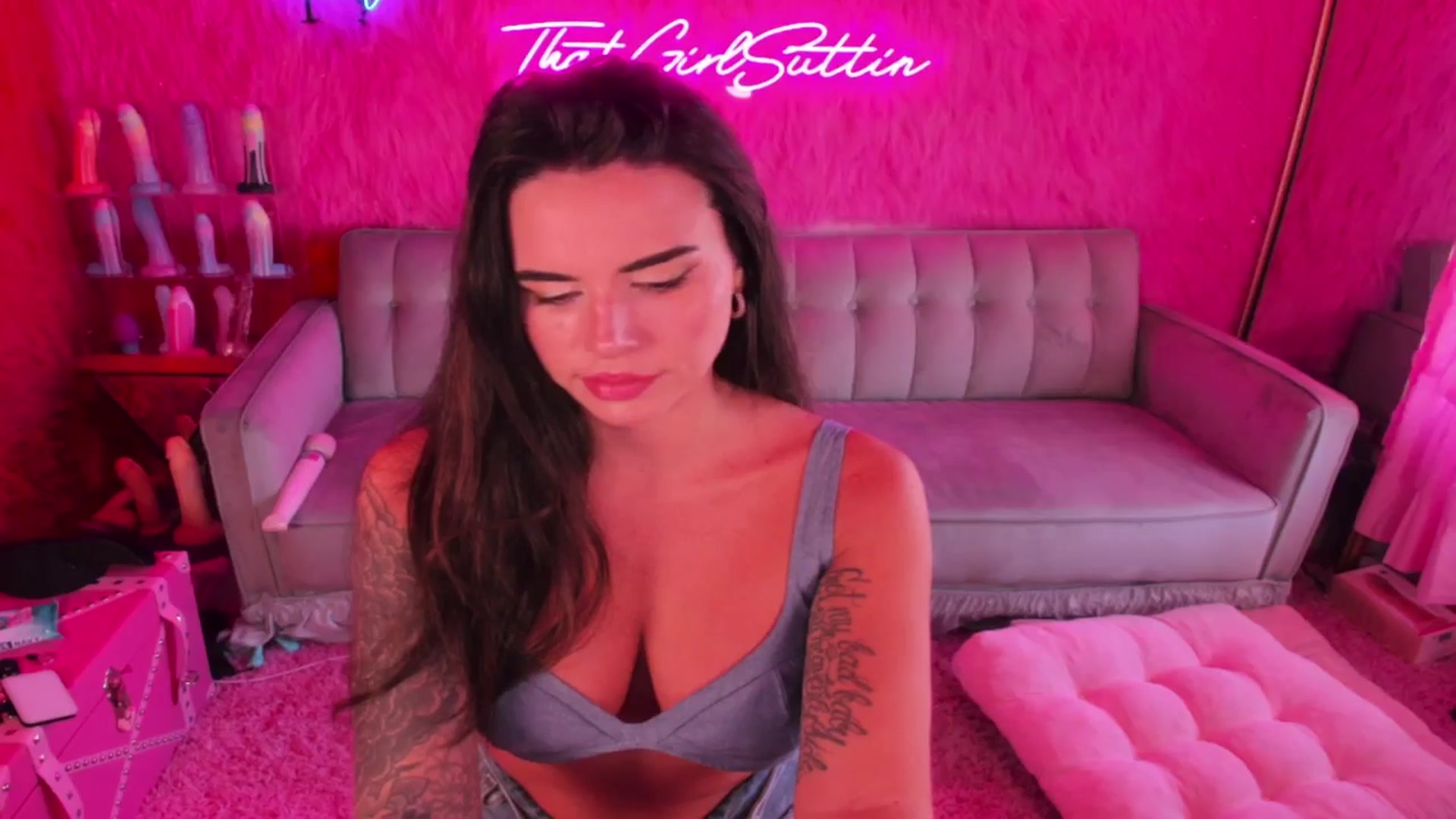 thatgrlsuttin video thumbnail