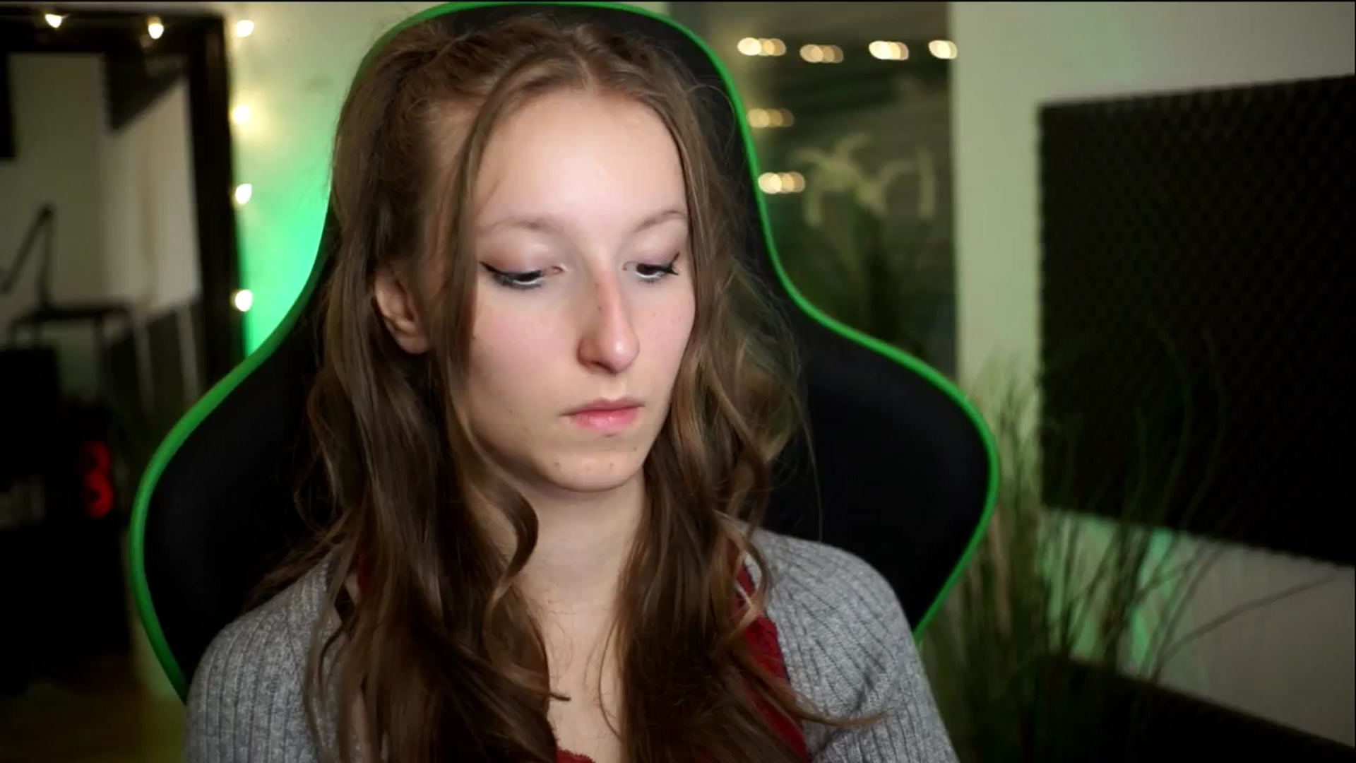 Kira9 video thumbnail