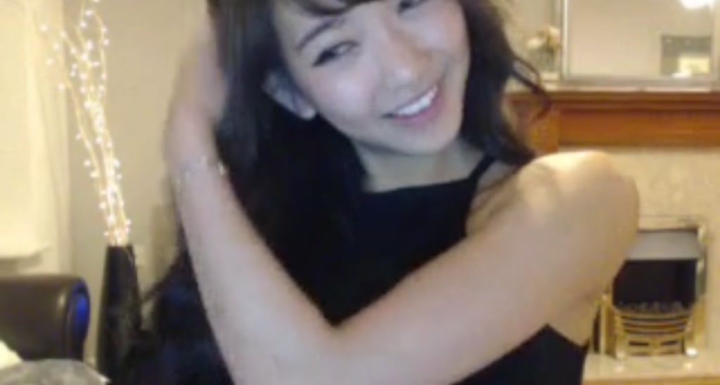 MissReinaT video thumbnail