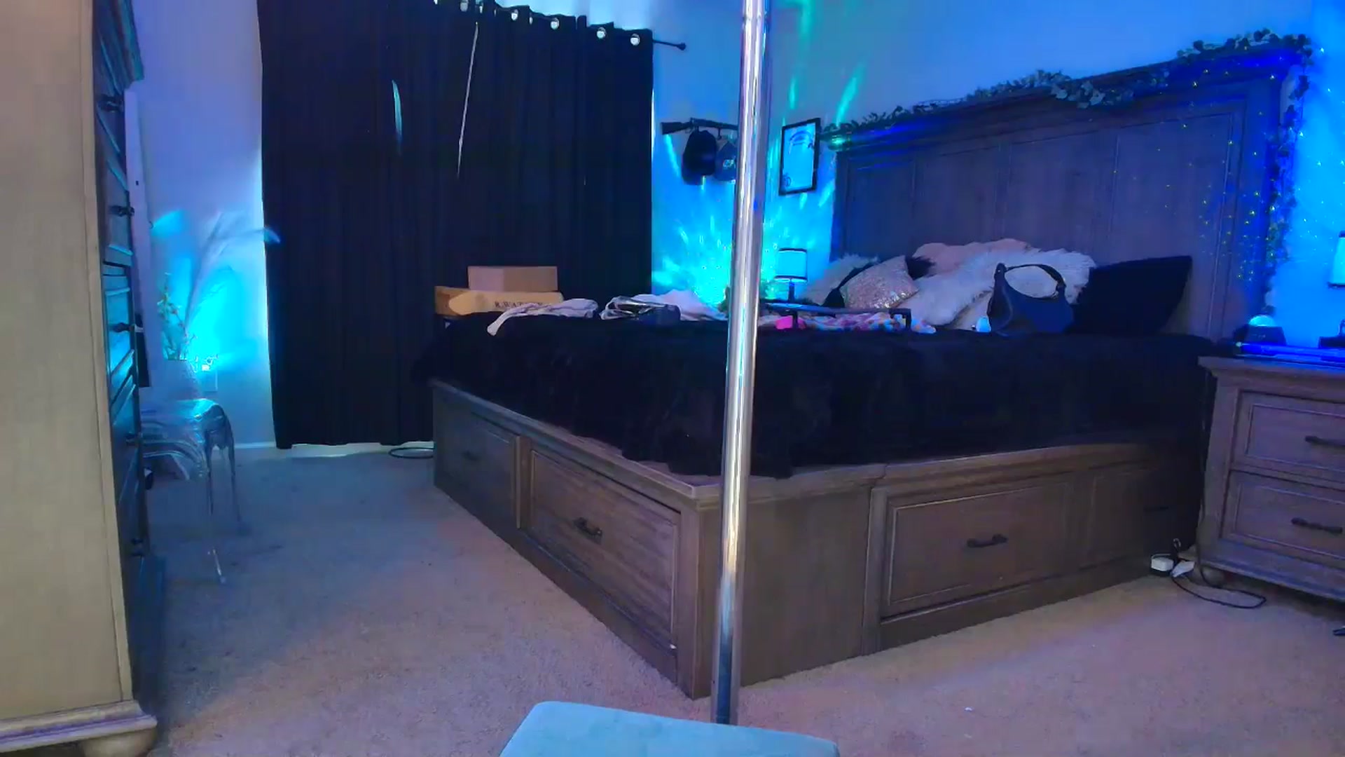 PoleBunnyXxx video thumbnail