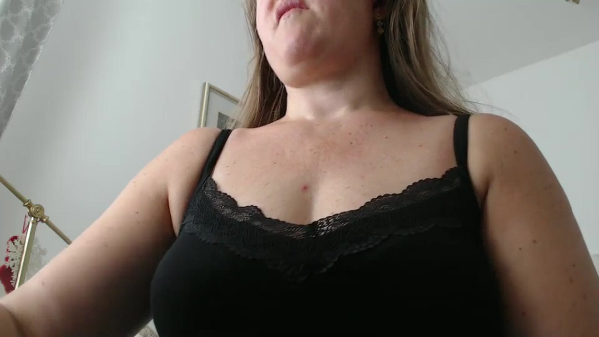 JustLily video thumbnail