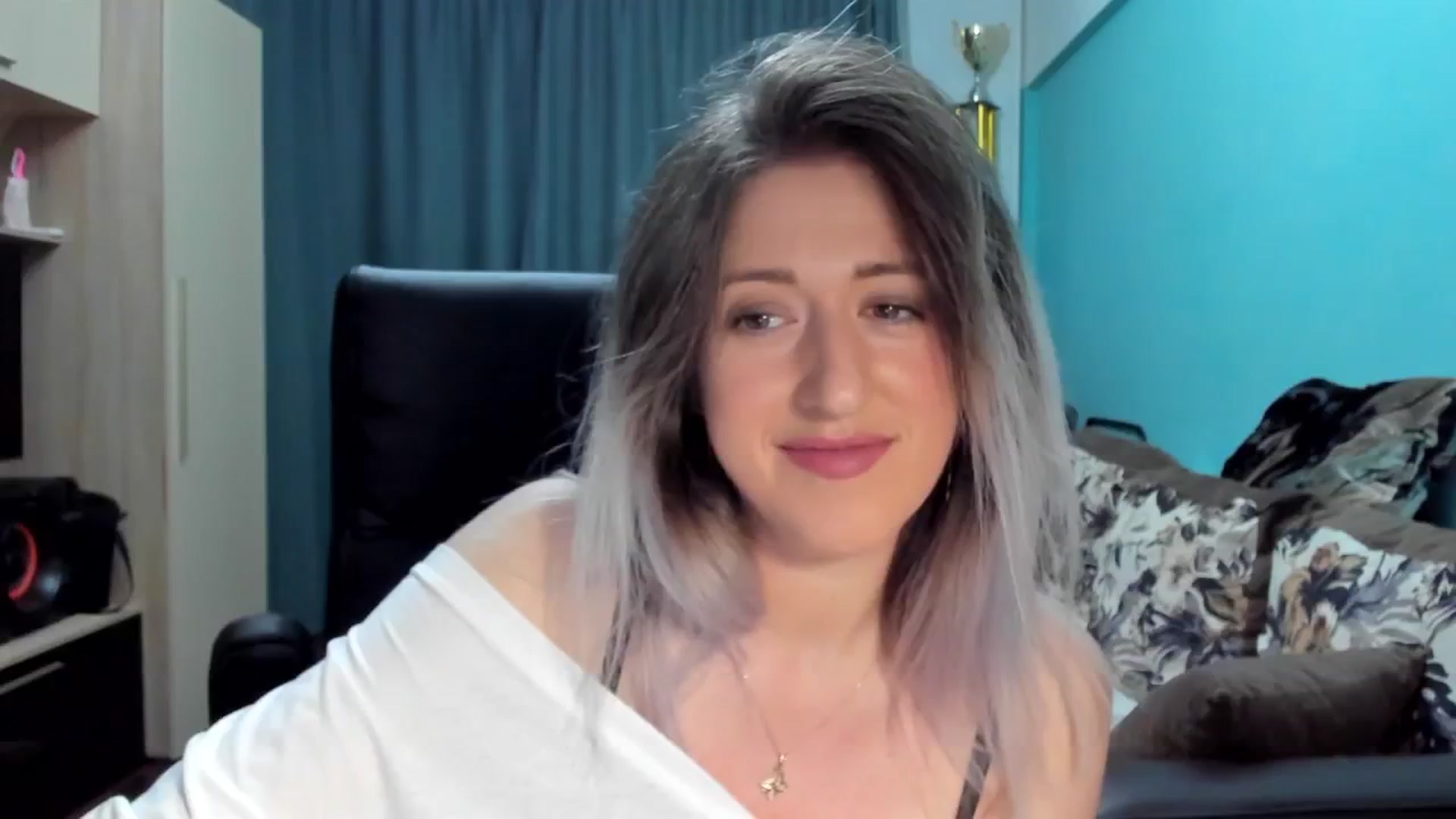 SweetDelia_ video thumbnail