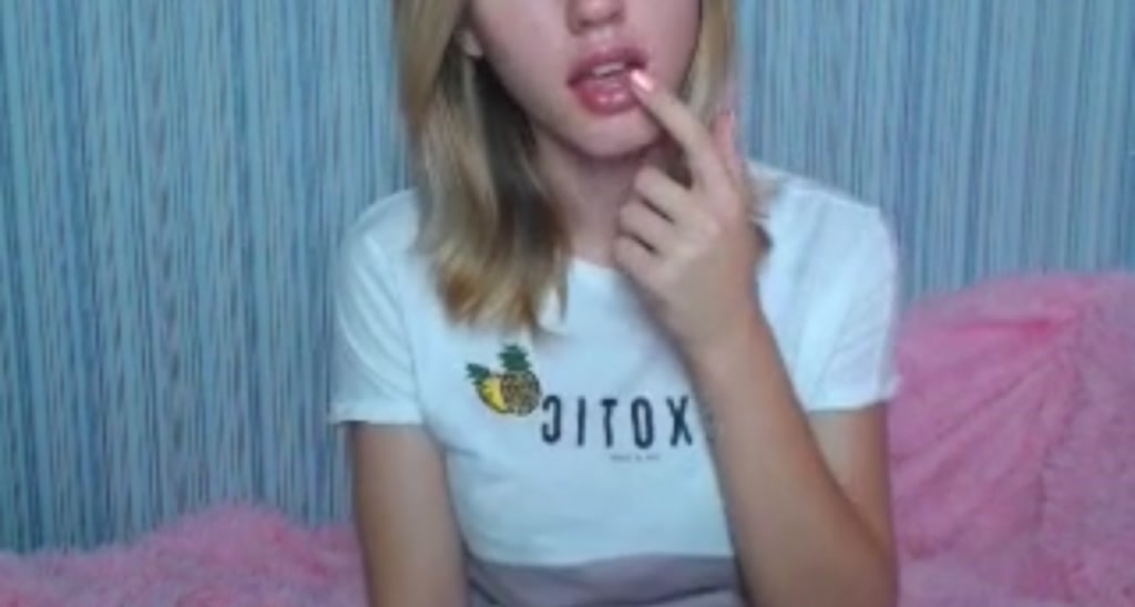 TeenLily_99 video thumbnail