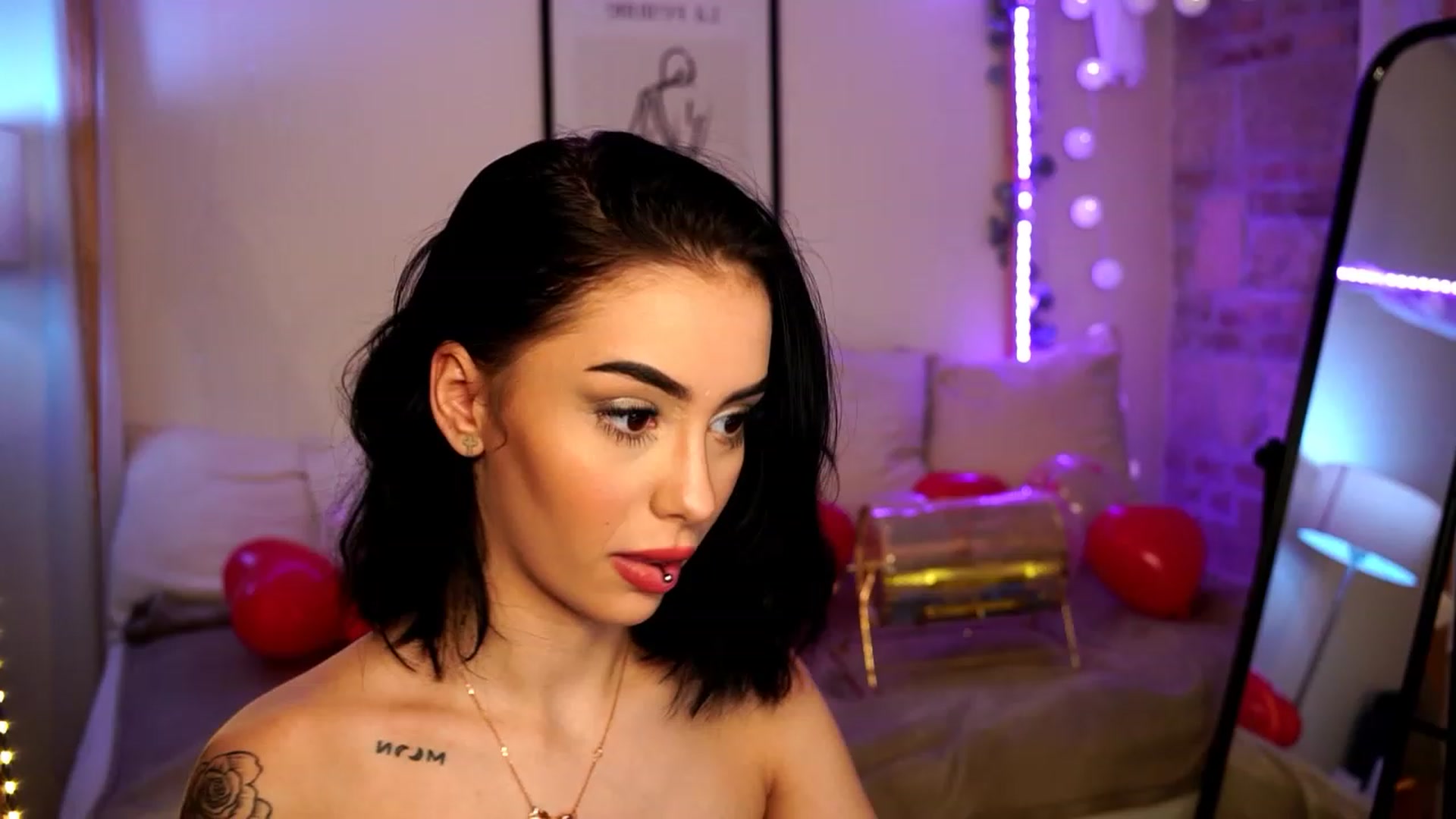 Naomii18 video thumbnail