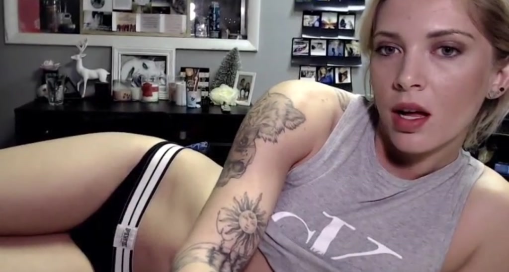 Squatbarbie video thumbnail
