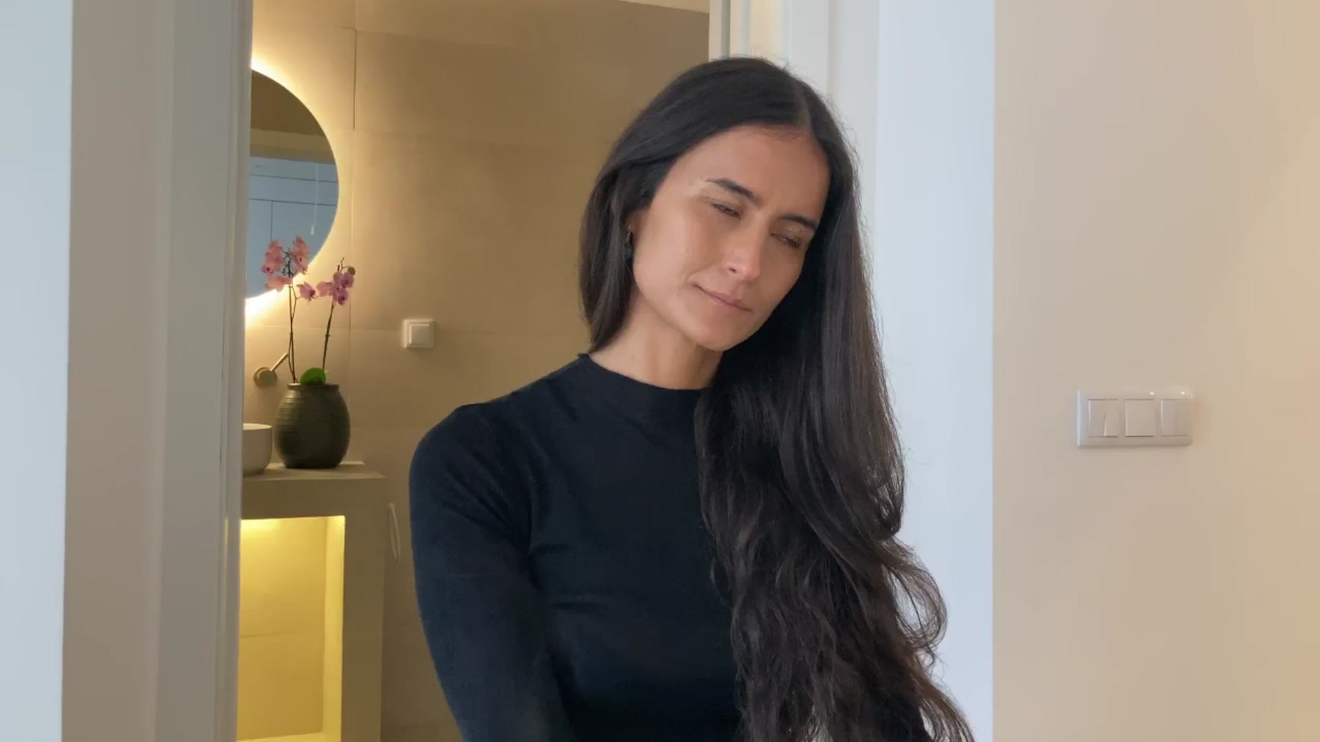 V_e_r_o_ video thumbnail