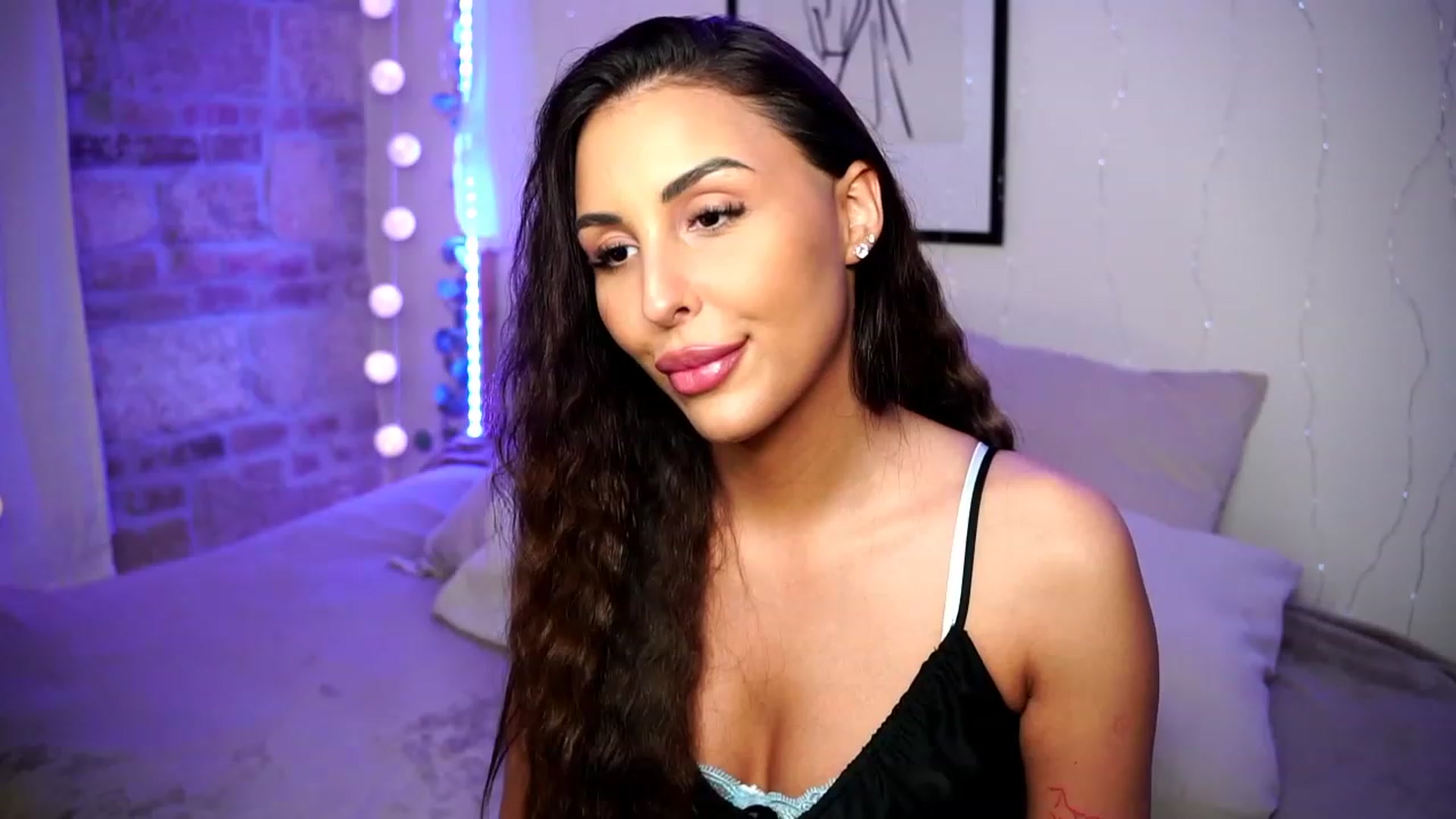Lisamelow video thumbnail