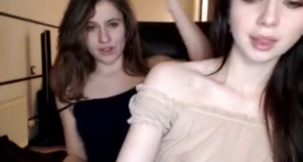 PetiteMolly video thumbnail