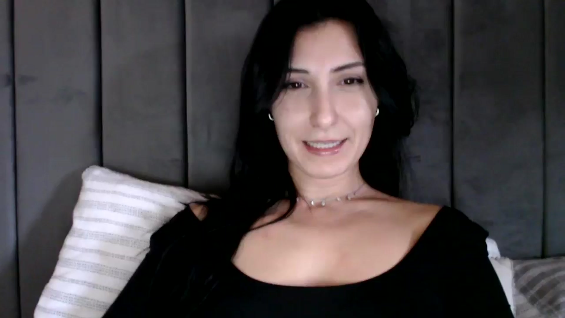 Yara_77 video thumbnail