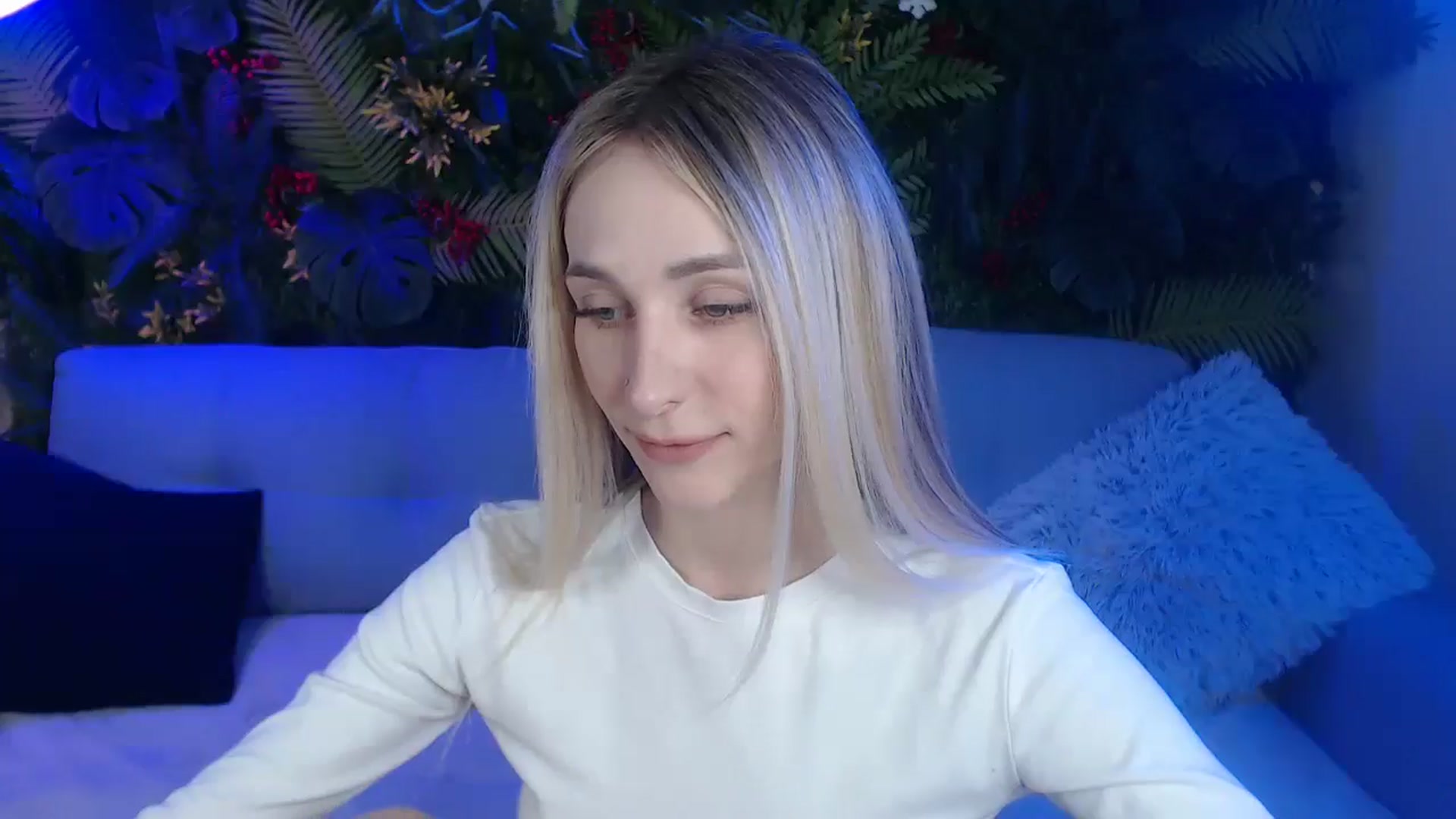 Horny_Blond video thumbnail
