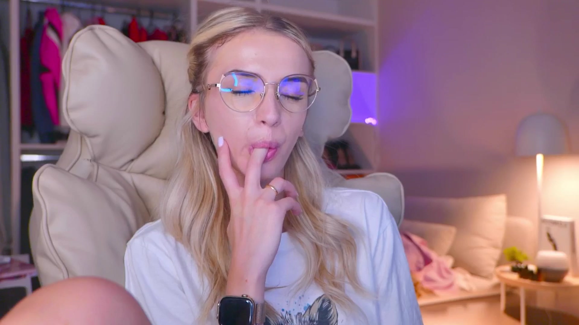 YannaJeen video thumbnail