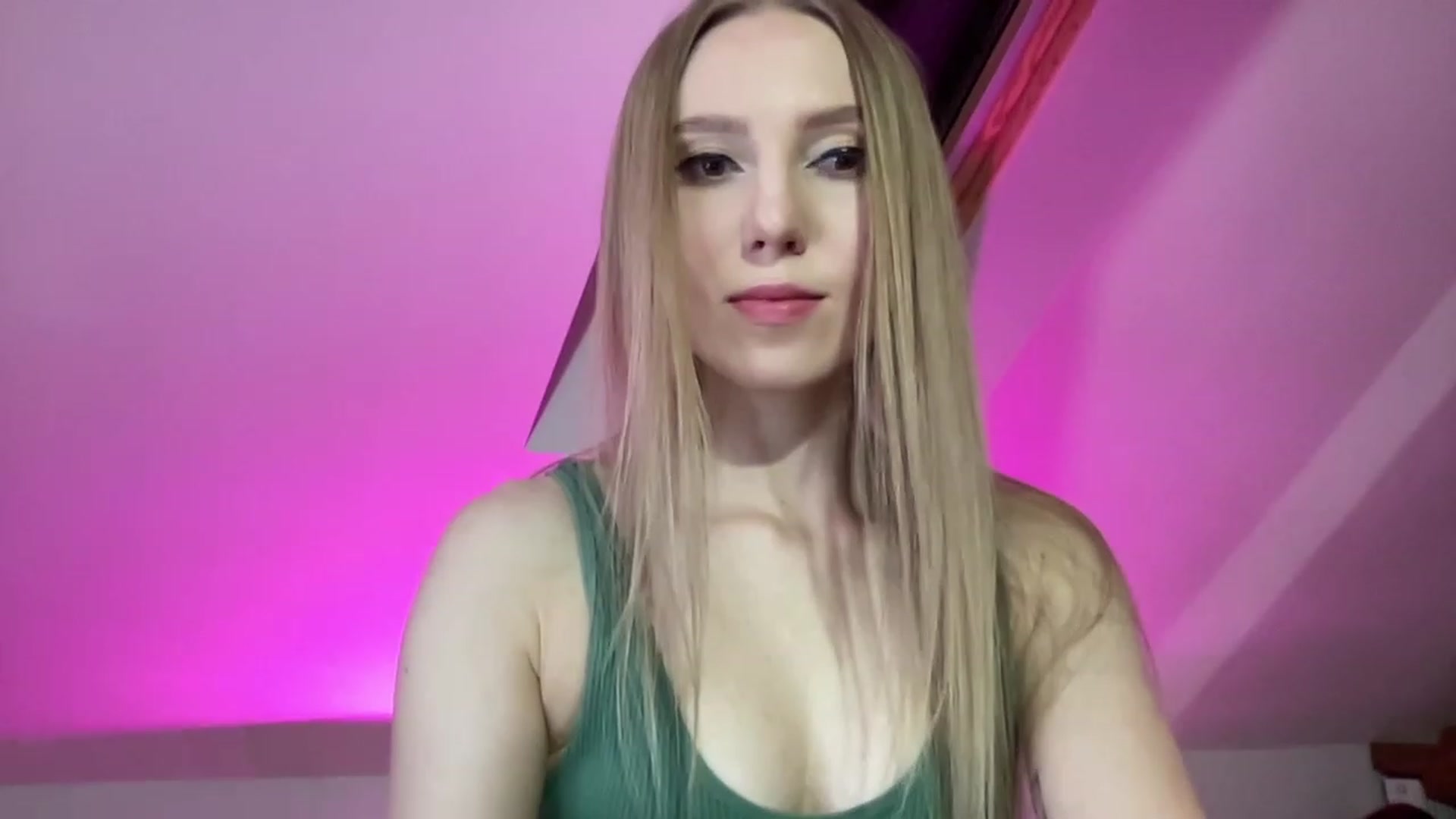 MagicElfie video thumbnail