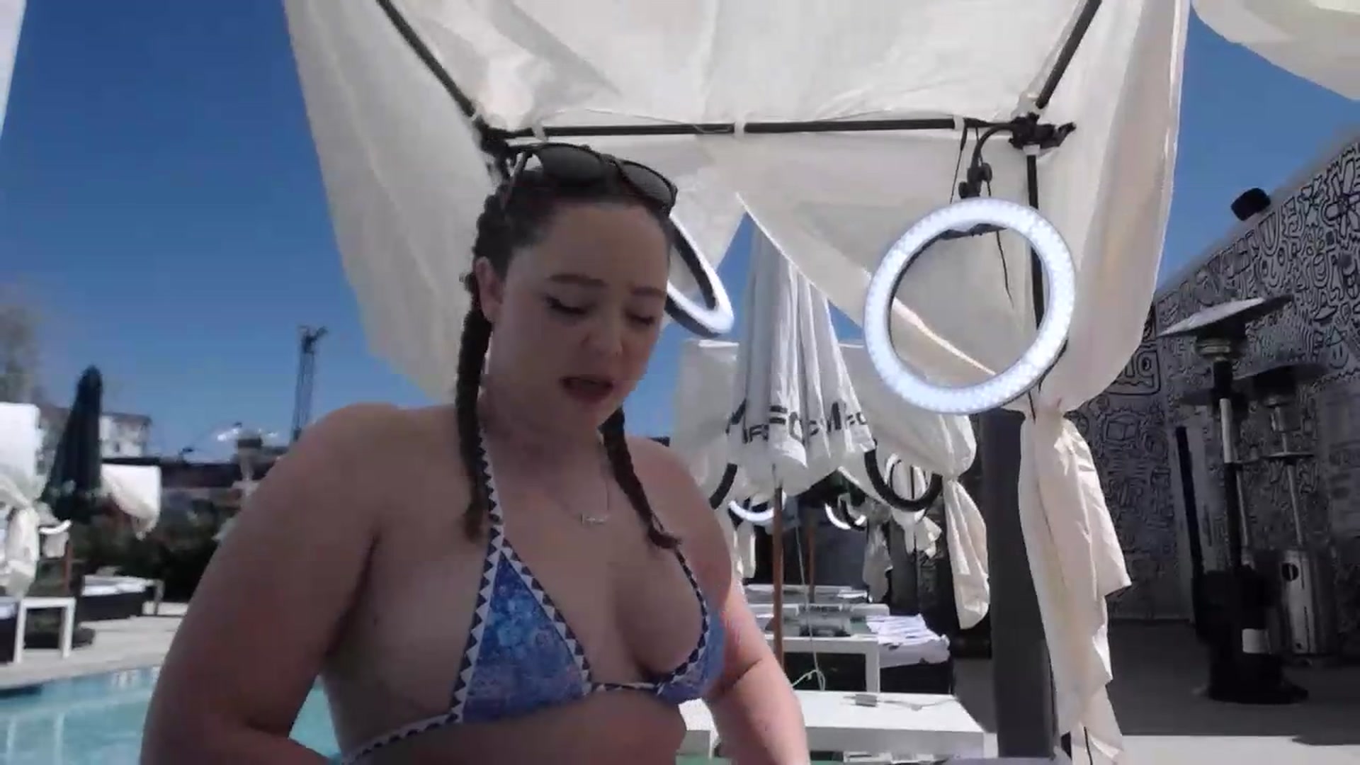Dollfacedangr video thumbnail