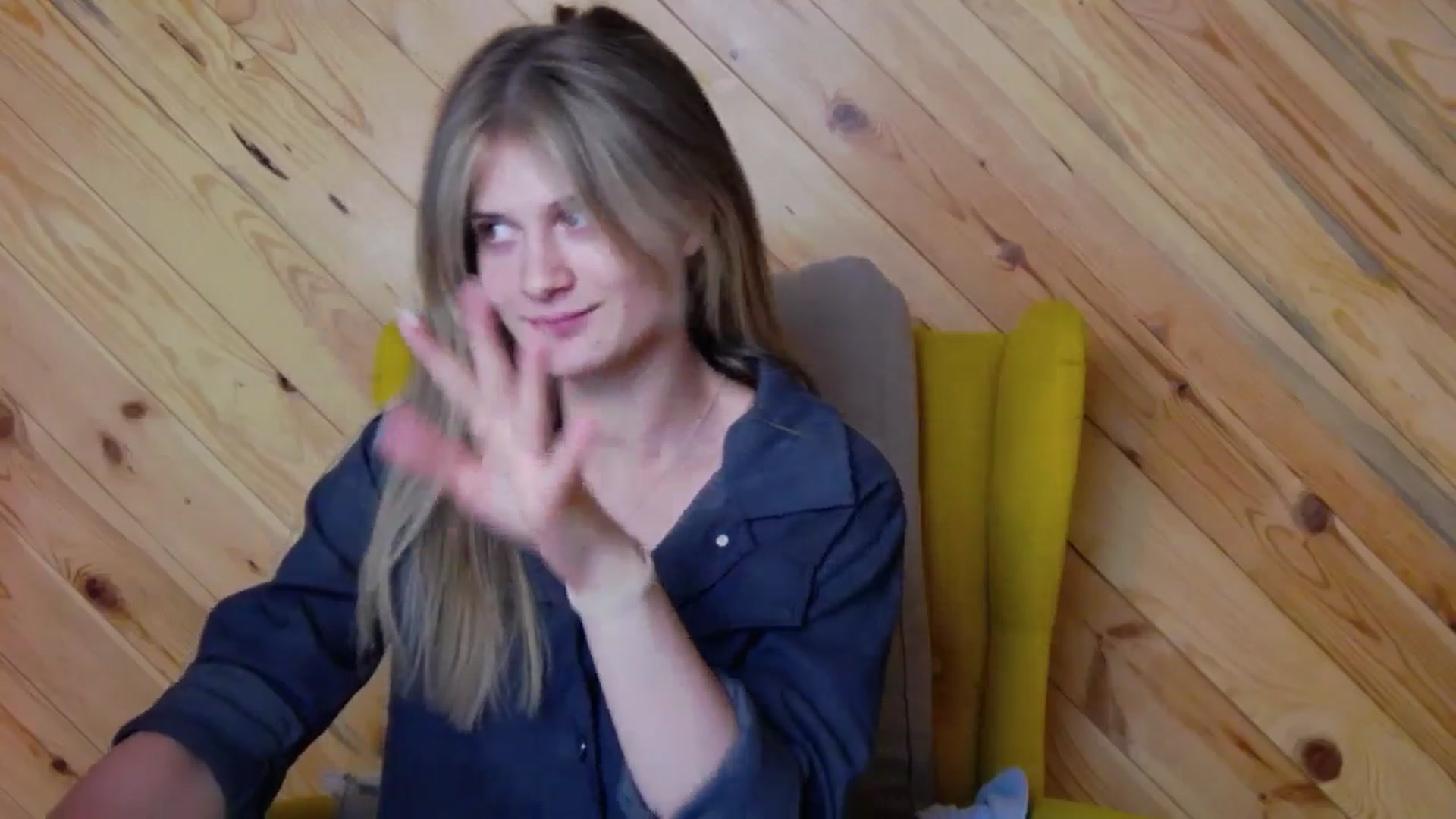 Miss_L video thumbnail