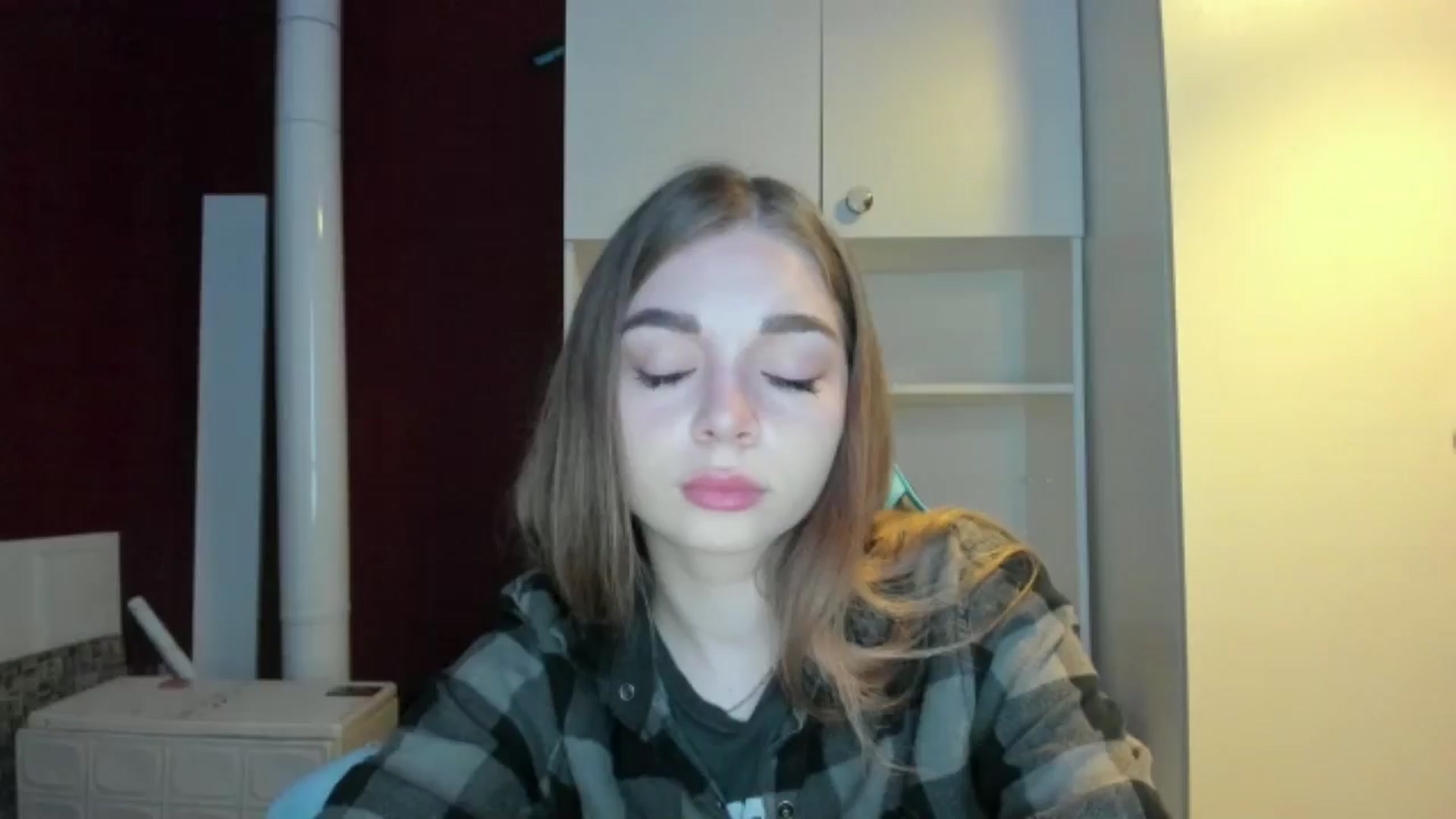 Yukiia video thumbnail