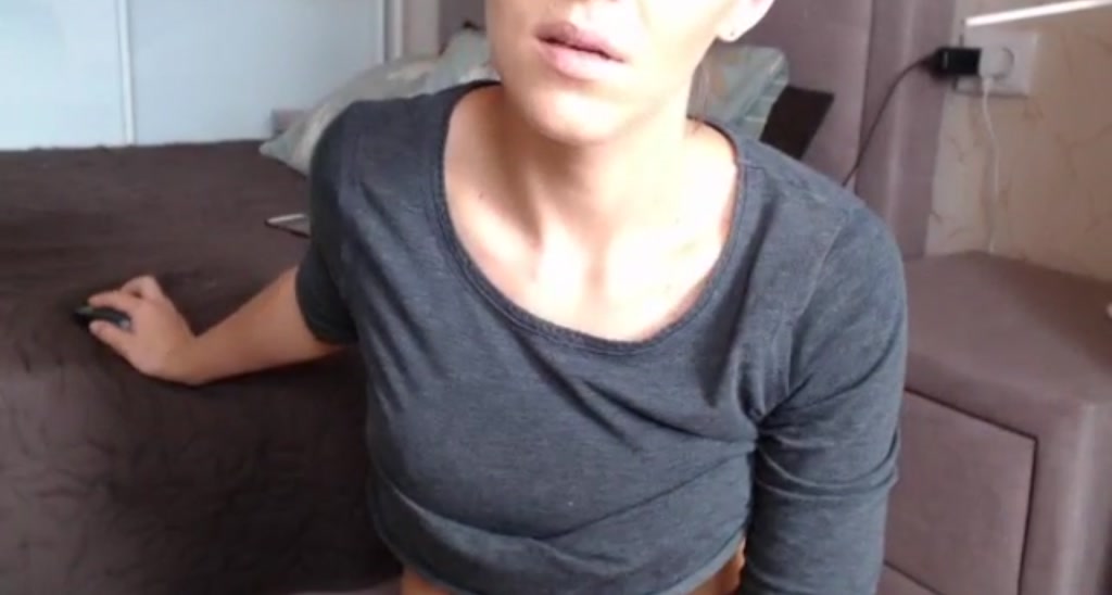 NellyBee video thumbnail
