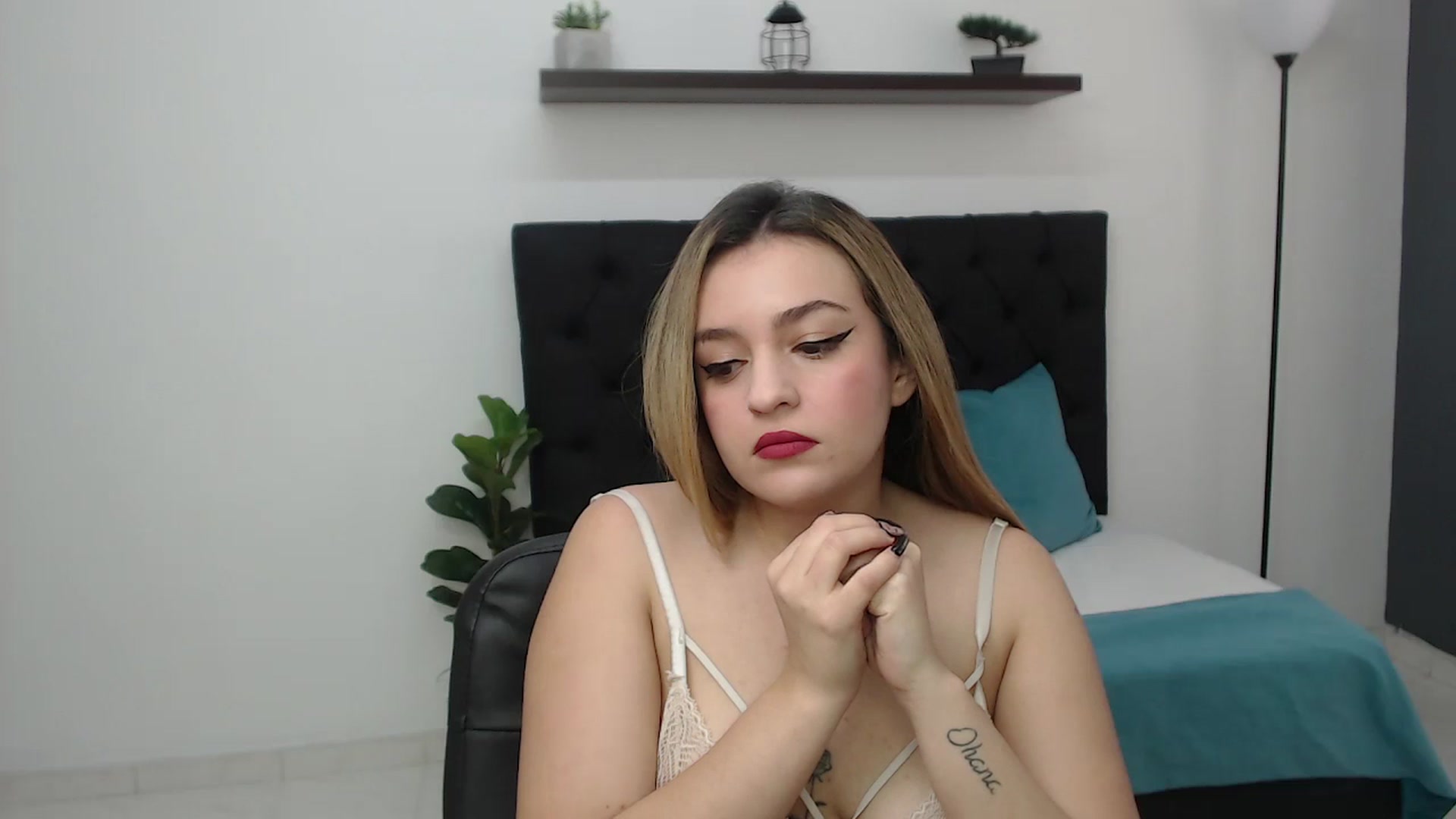 CamilleDucan video thumbnail