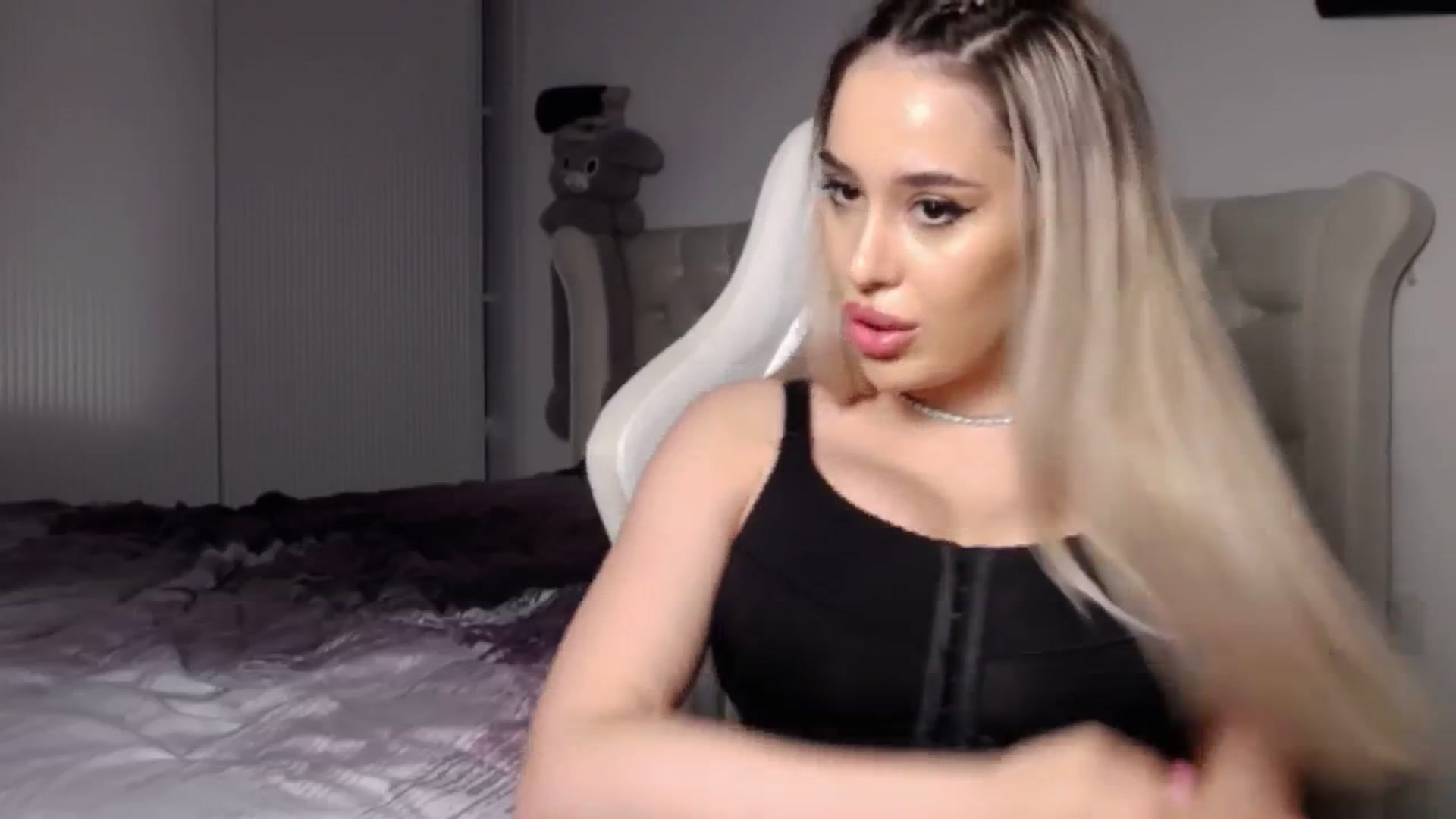 LexxySelena video thumbnail