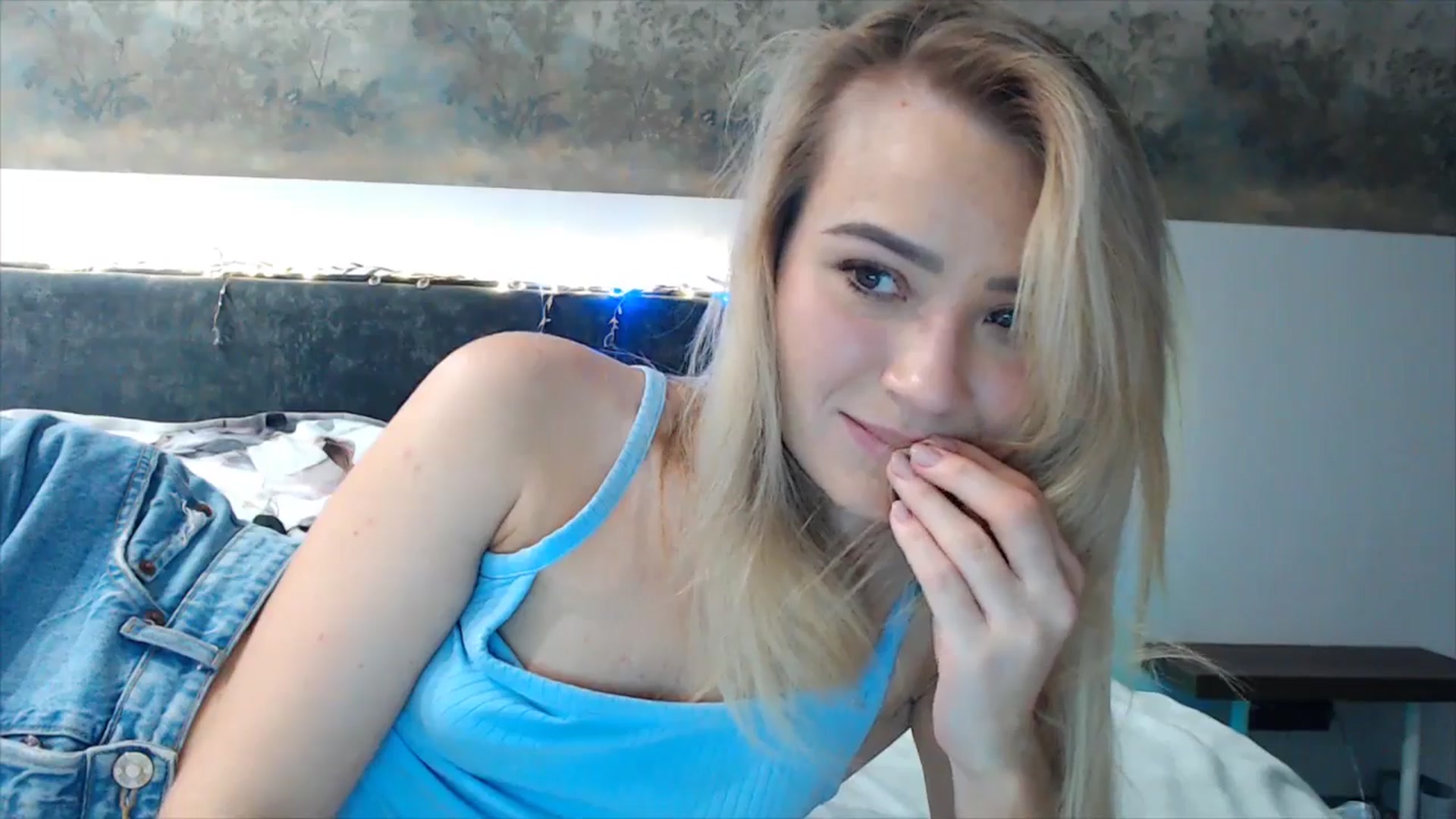 fiancee video thumbnail