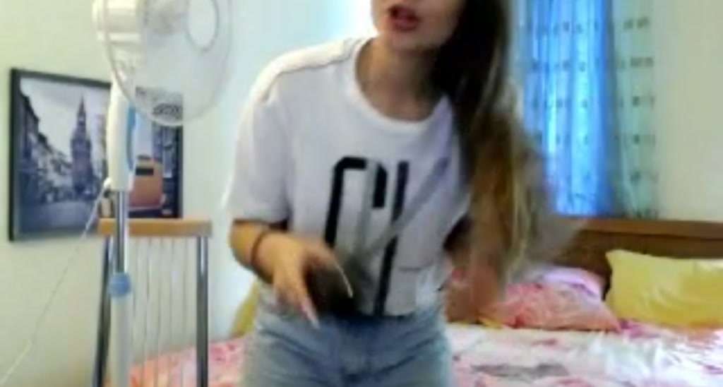 KiraAppel__ video thumbnail