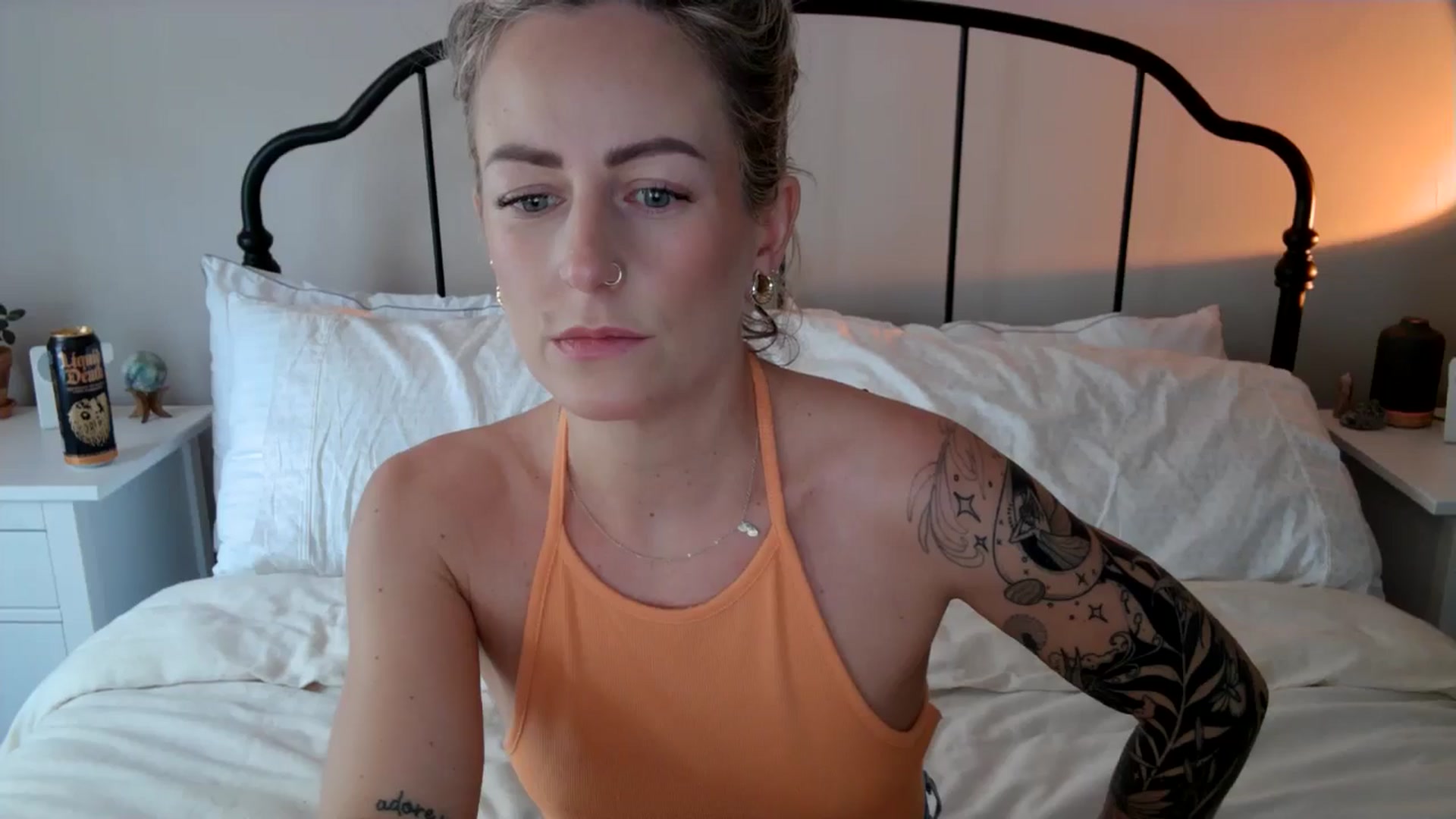 Lena_bee video thumbnail