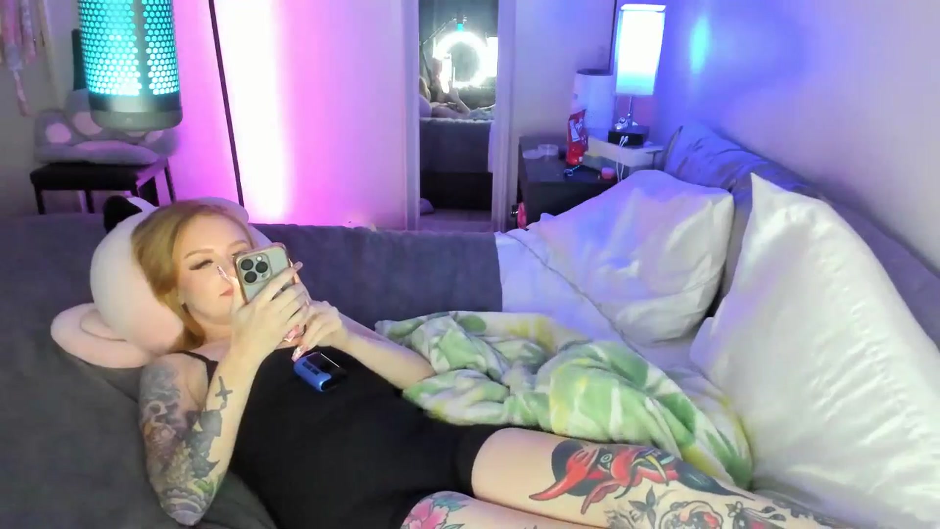 LizzySmallz video thumbnail