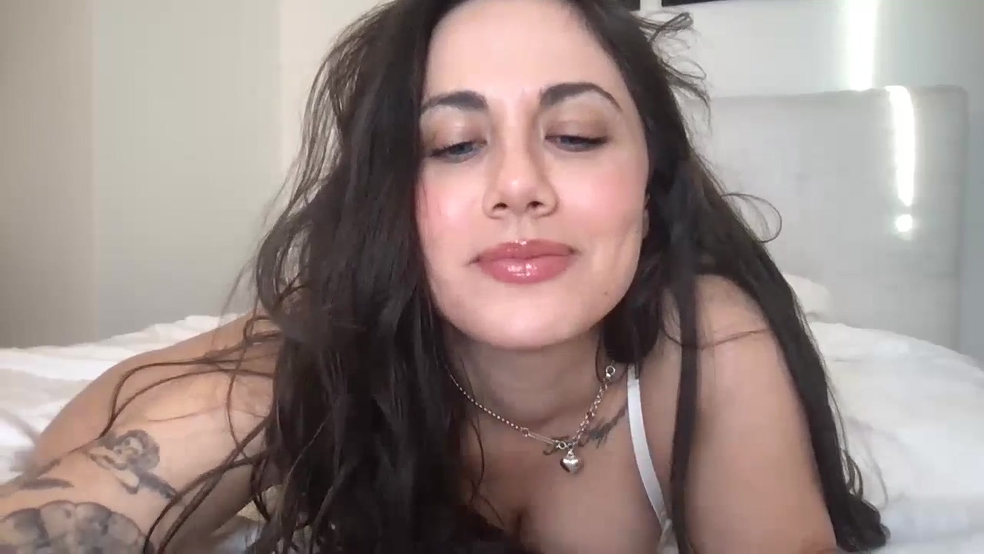 marynotvirgin video thumbnail