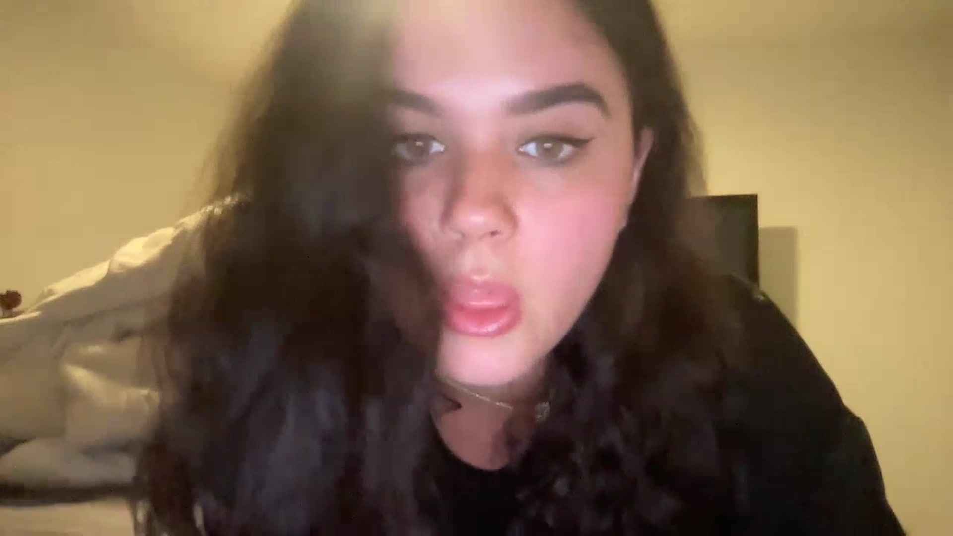 Giaislovely video thumbnail