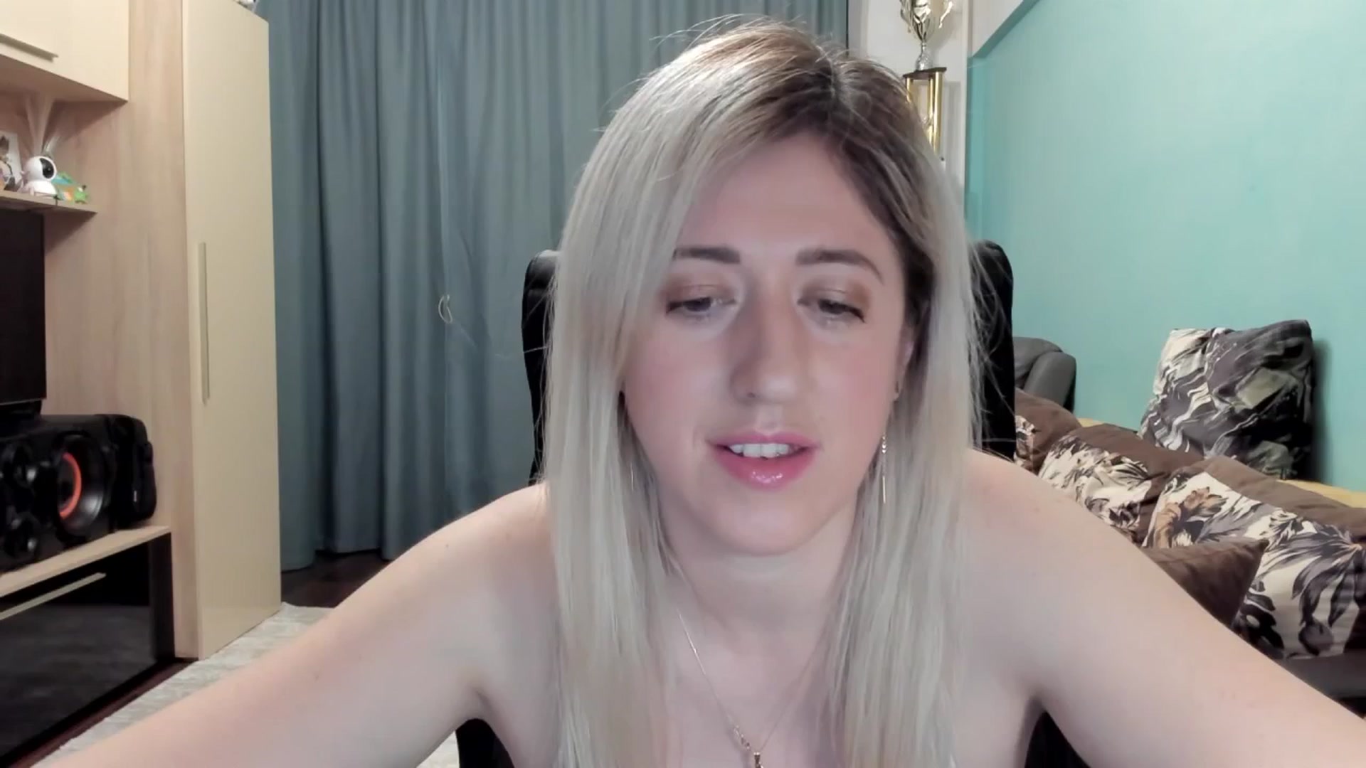SweetDelia_ video thumbnail