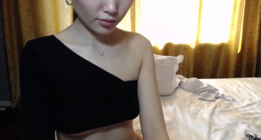 Amelinda_01 video thumbnail
