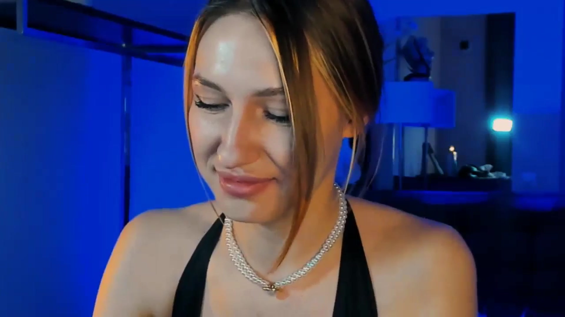 LovelyGin video thumbnail