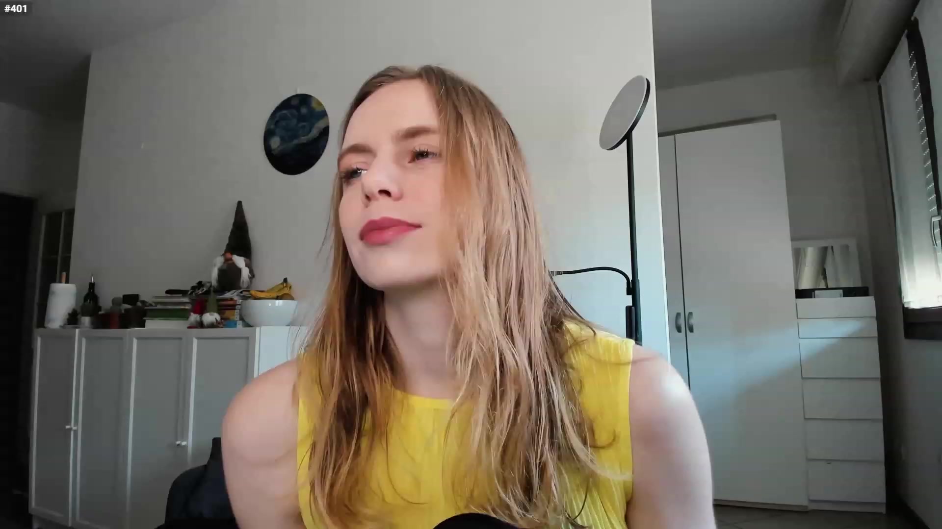 Personage video thumbnail
