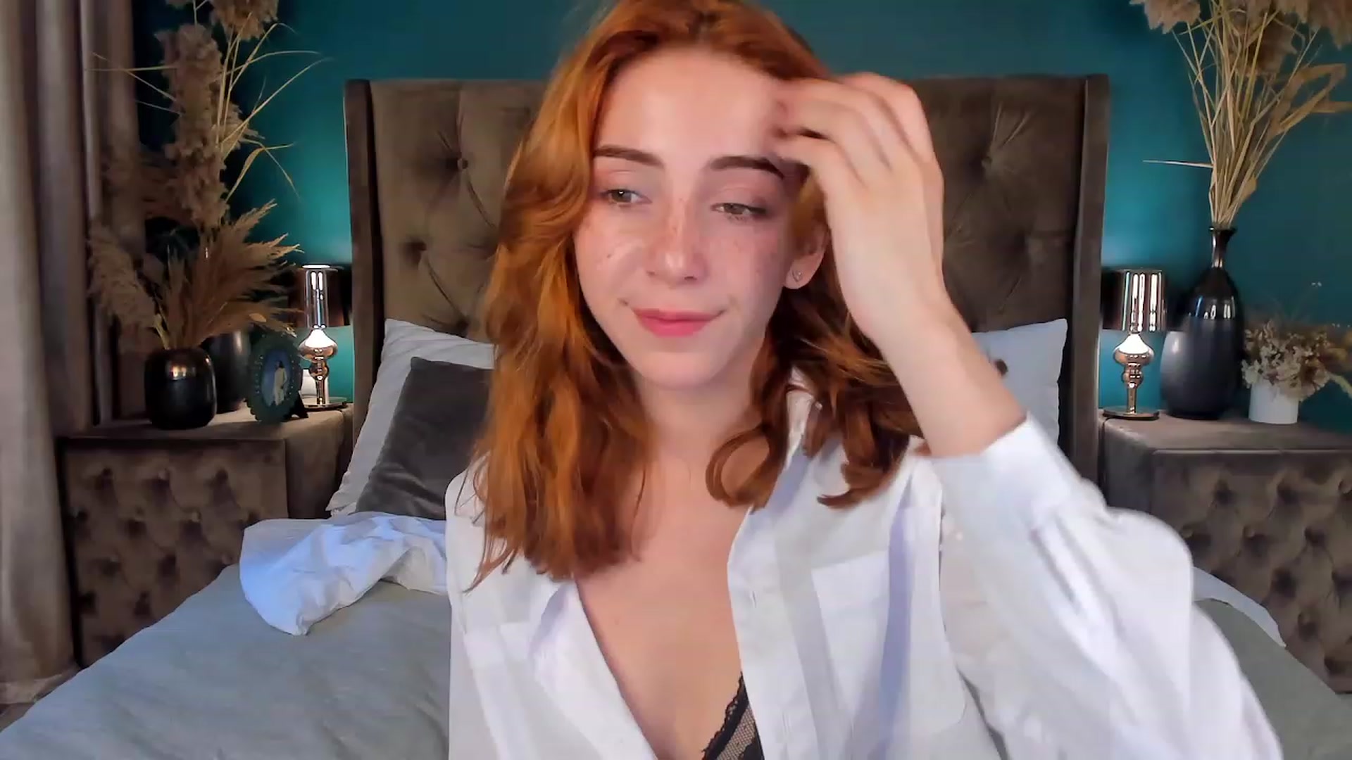 ElsaYoung video thumbnail