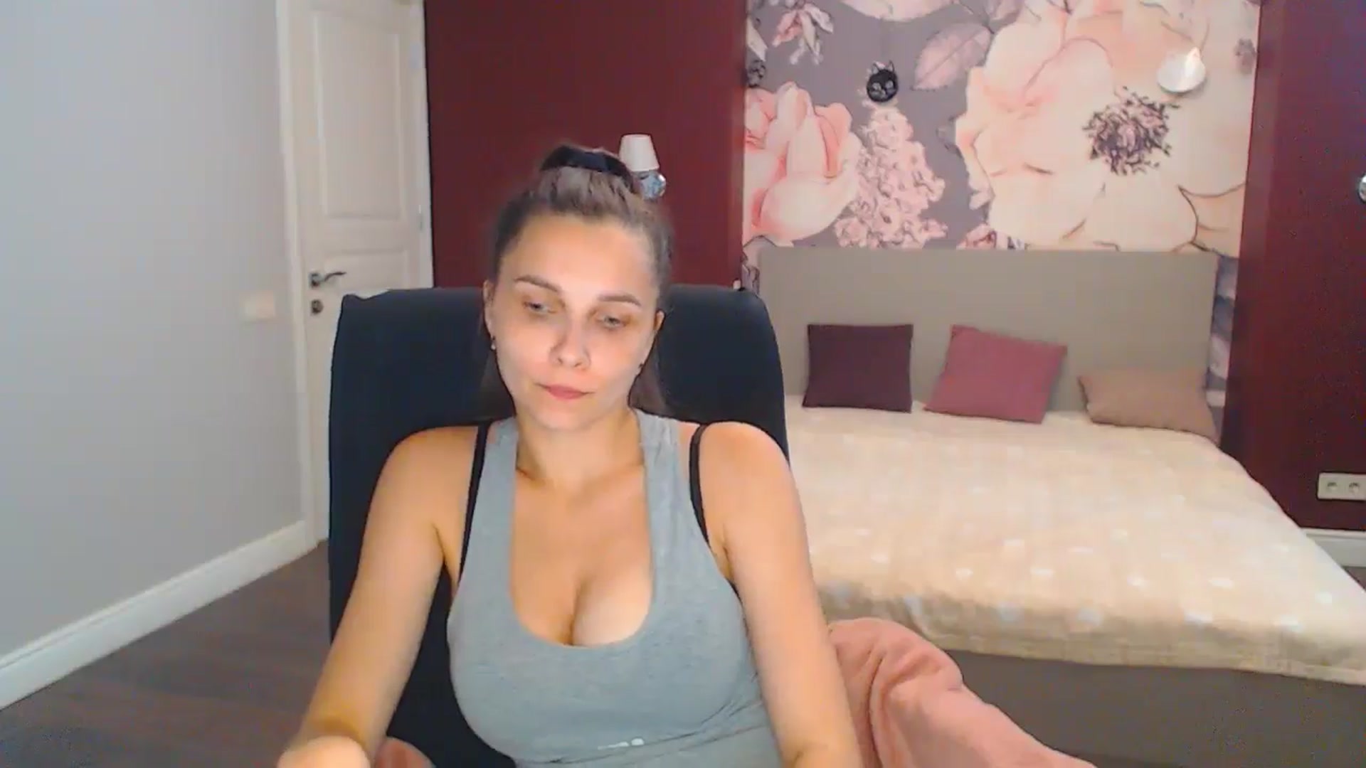 Karina_Mils video thumbnail