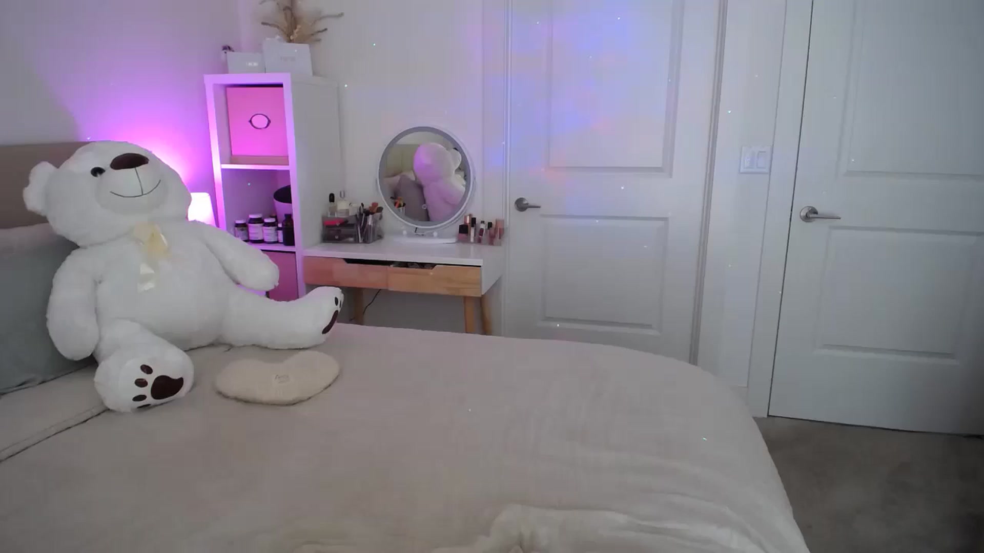MaryNewM video thumbnail