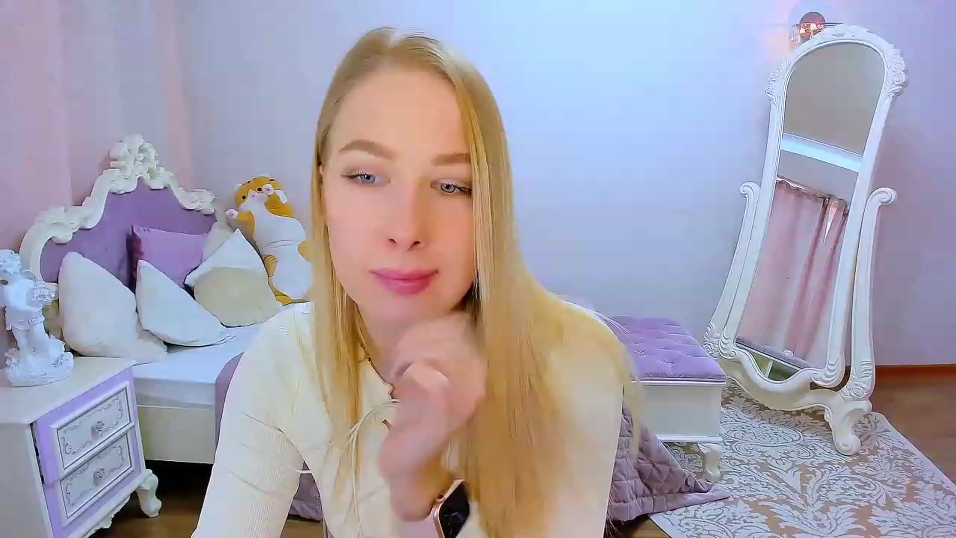 ElegantLook video thumbnail