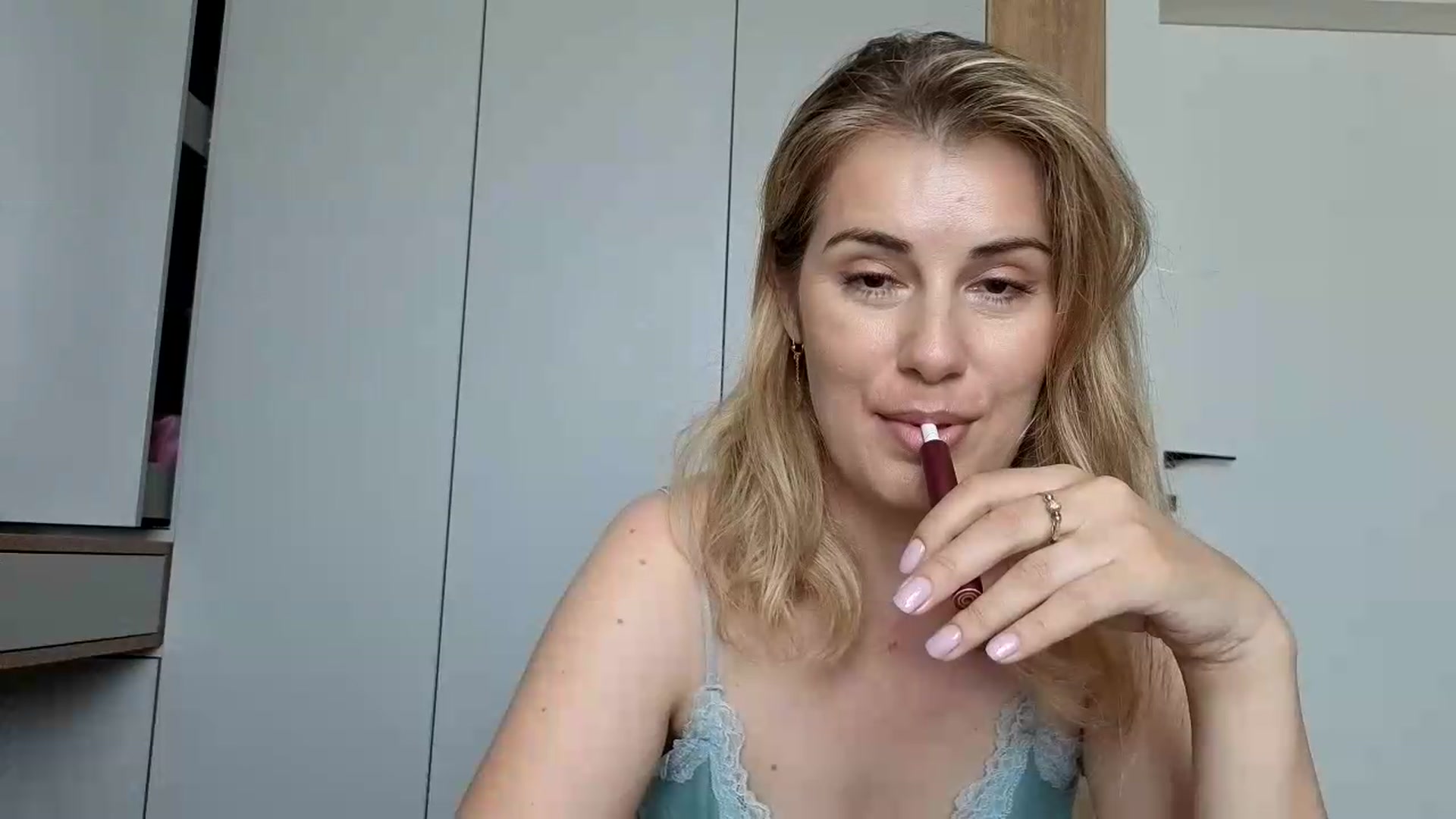 PrettyWomen31 video thumbnail