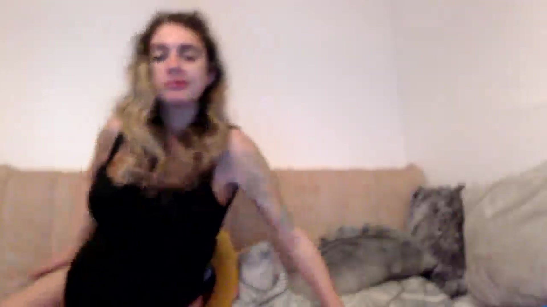 MissDivinna video thumbnail
