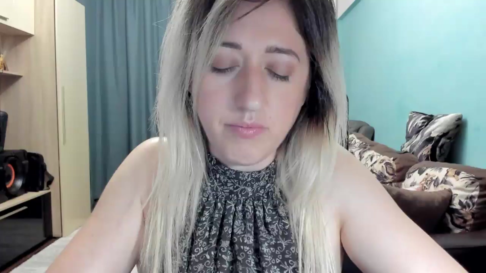 SweetDelia_ video thumbnail