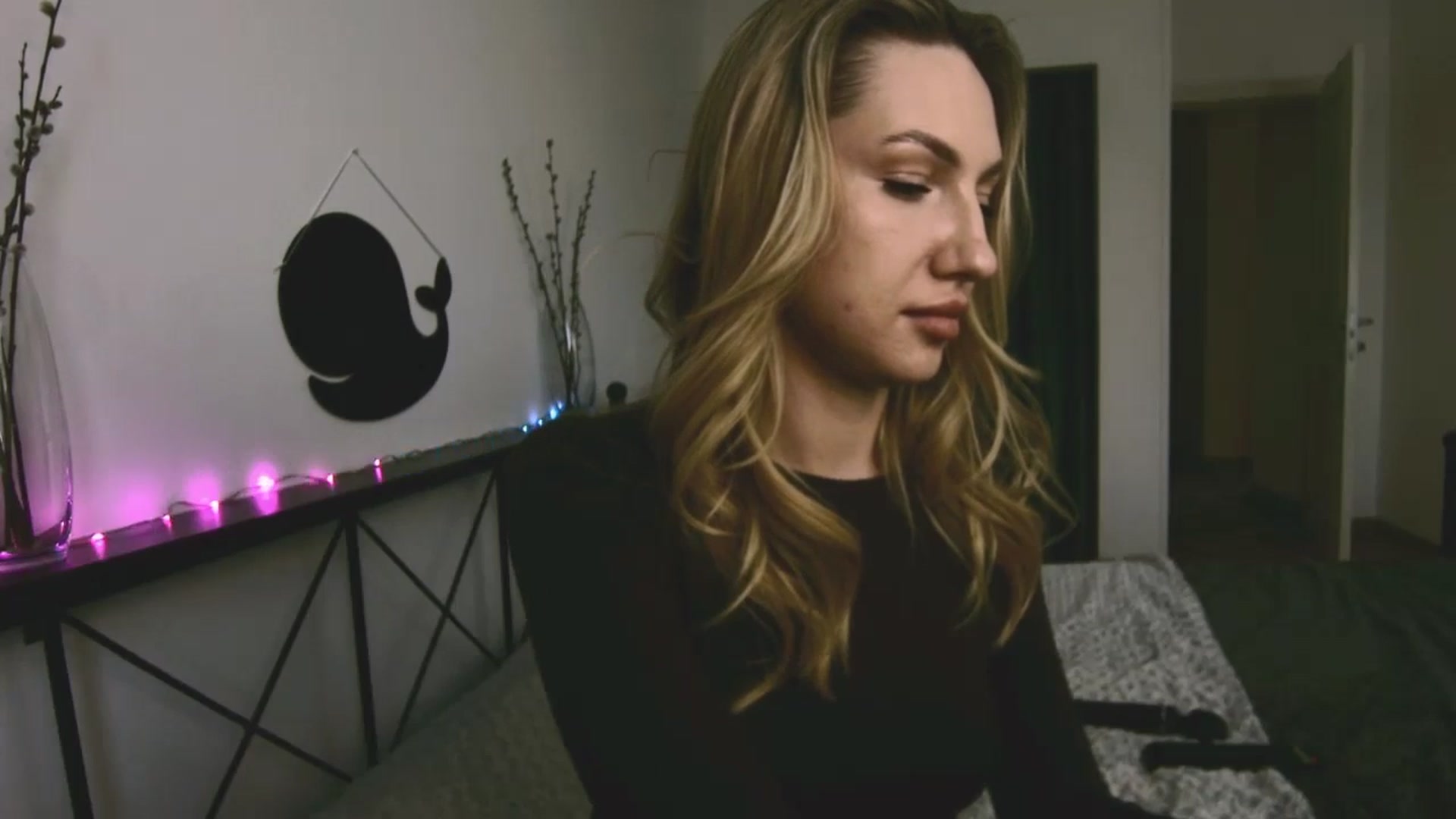 LovelyGin video thumbnail