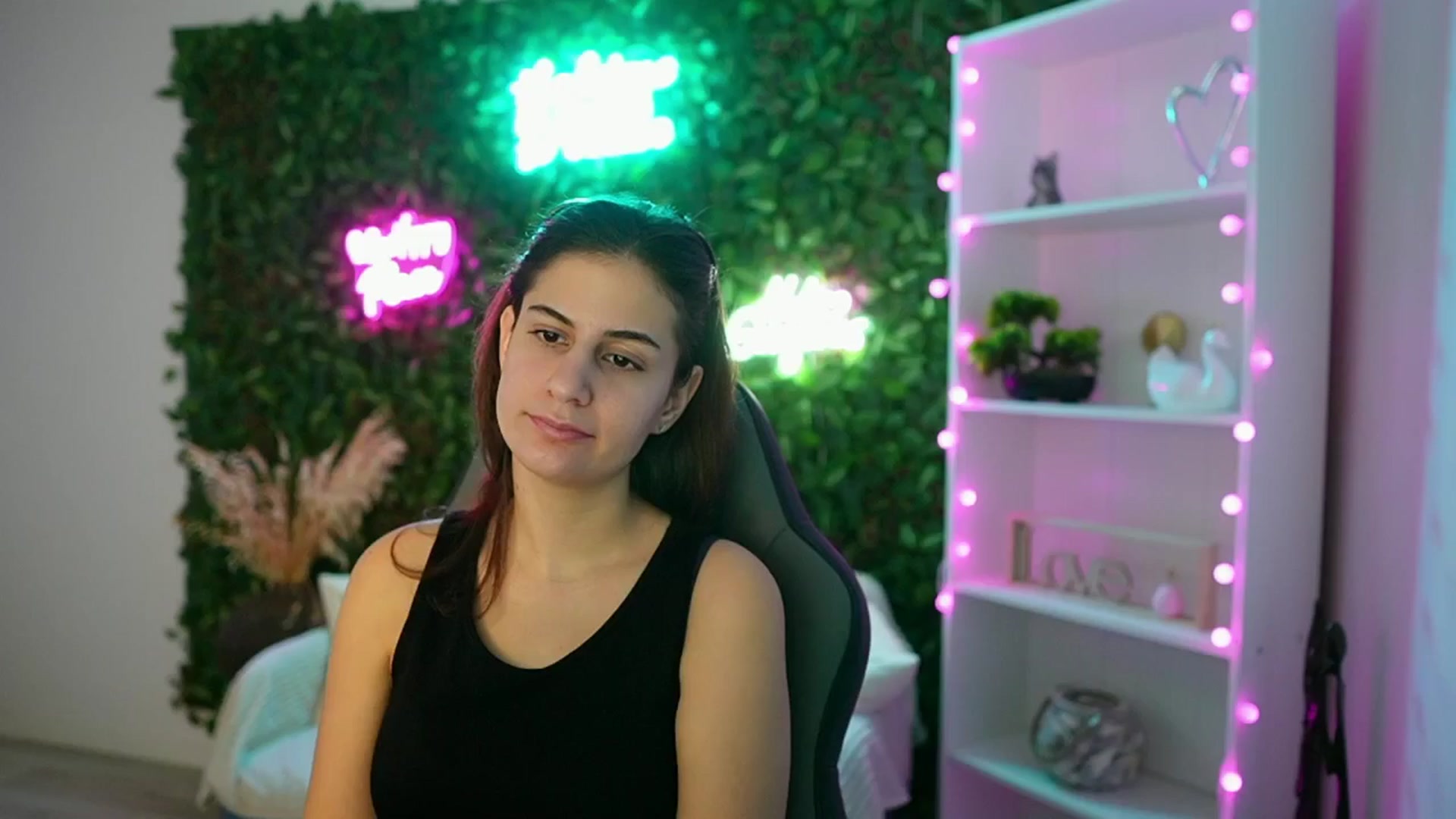 Clair_Meek video thumbnail